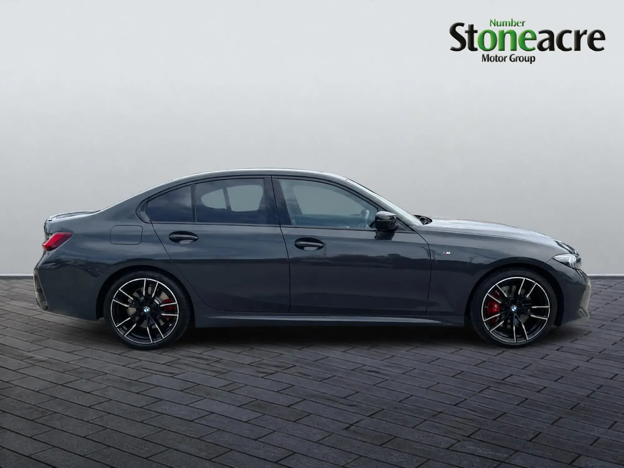 BMW 3 Series Image 2 BMW 3 Series Image 2
