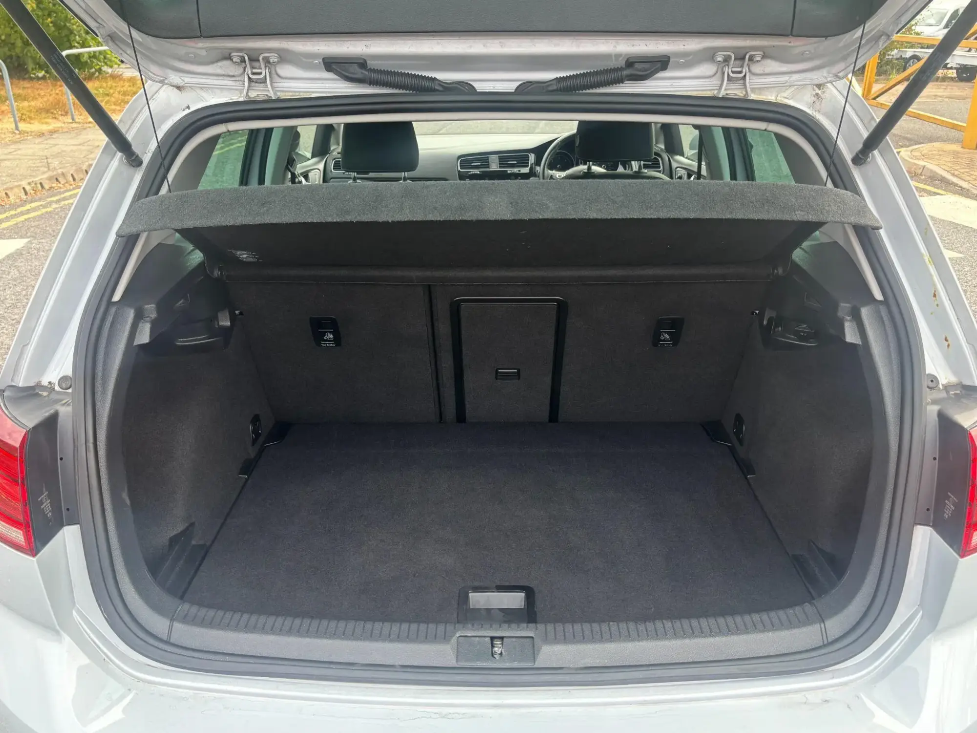 Volkswagen Golf Image 9