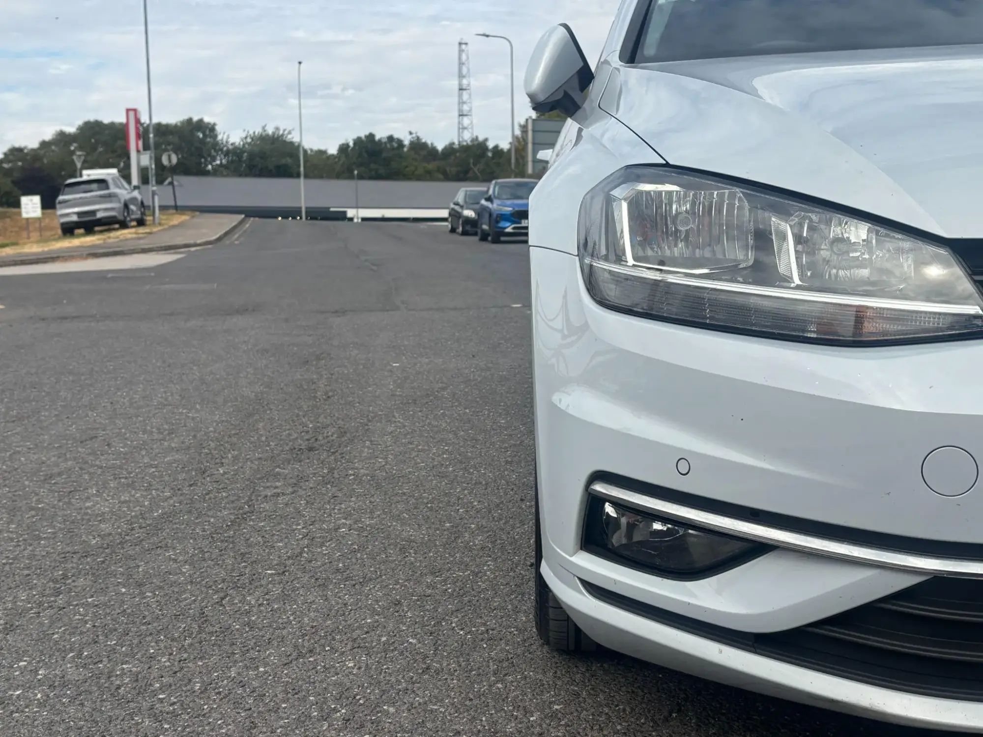 Volkswagen Golf Image 10