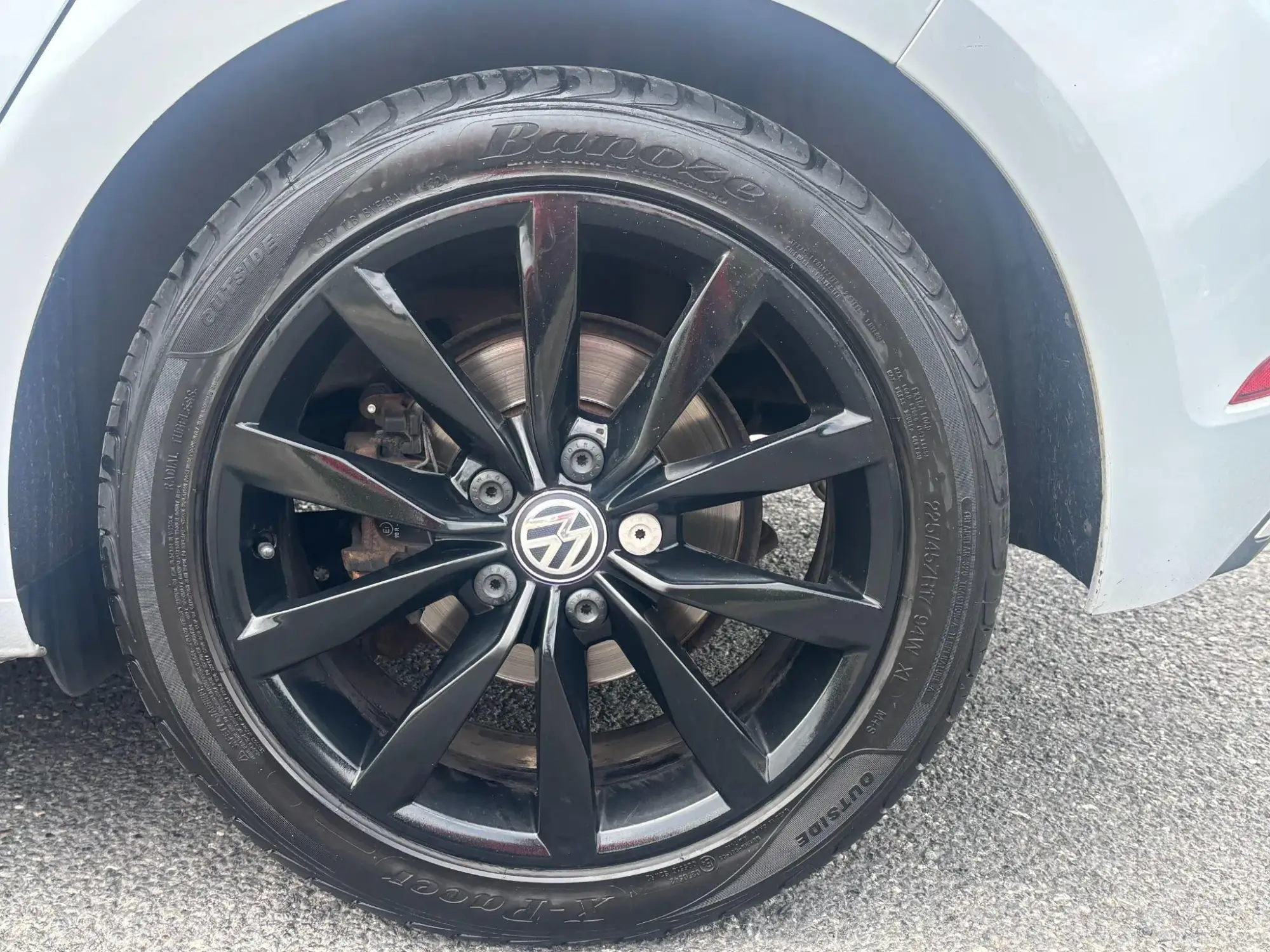 Volkswagen Golf Image 13
