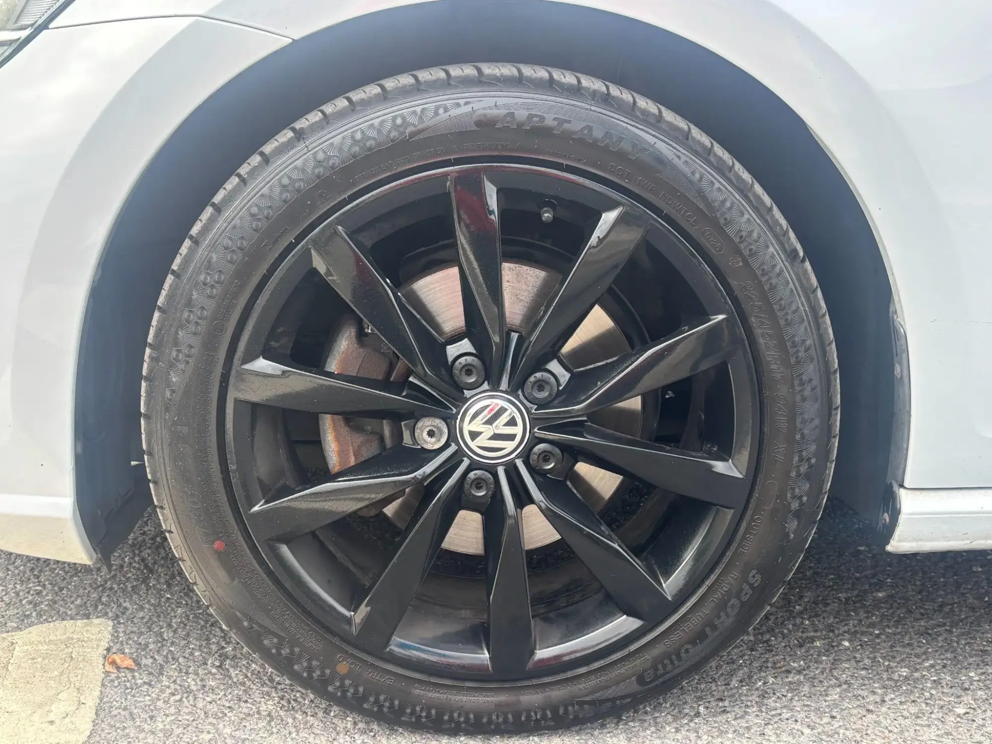 Volkswagen Golf Image 14