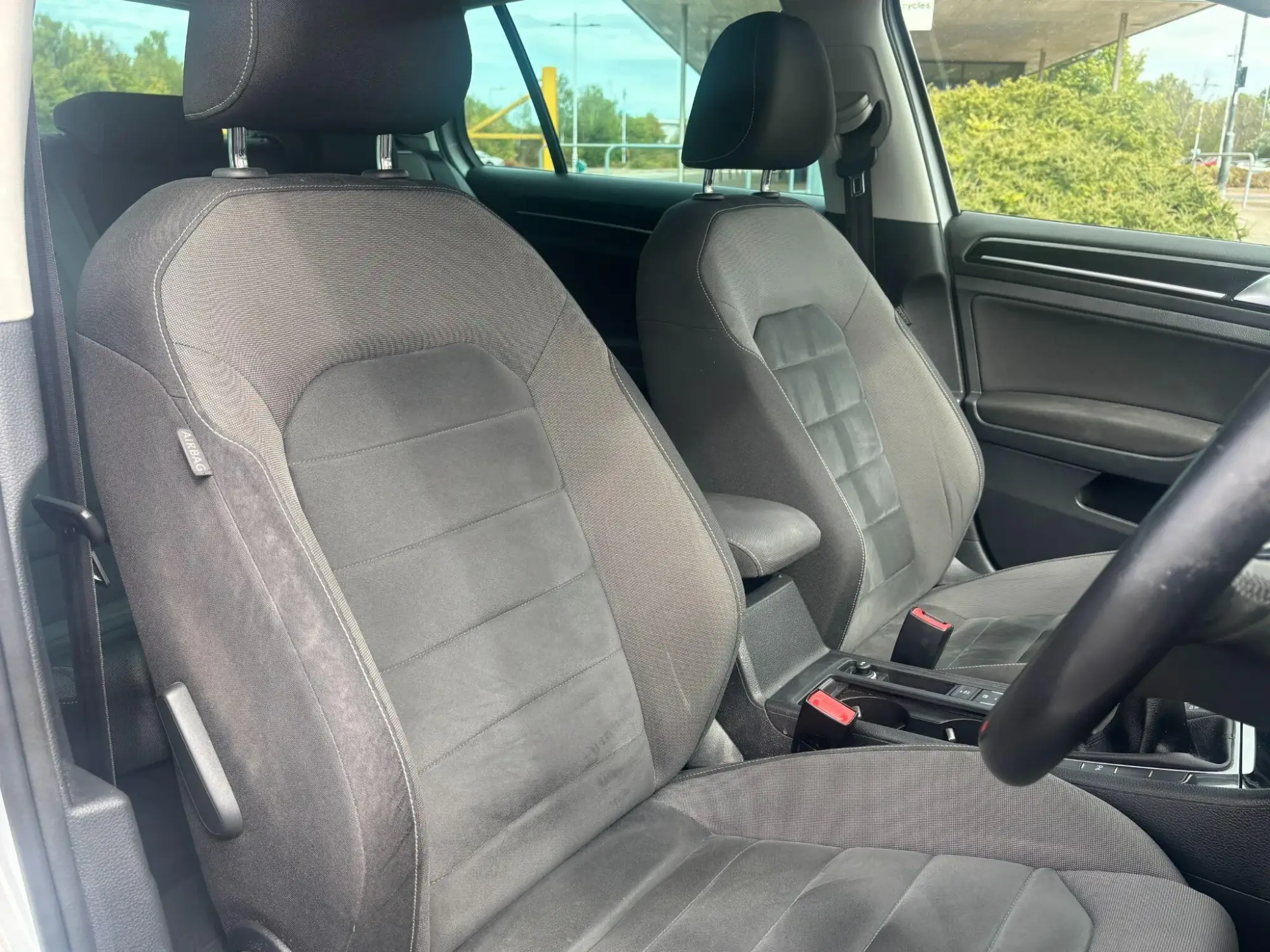 Volkswagen Golf Image 15