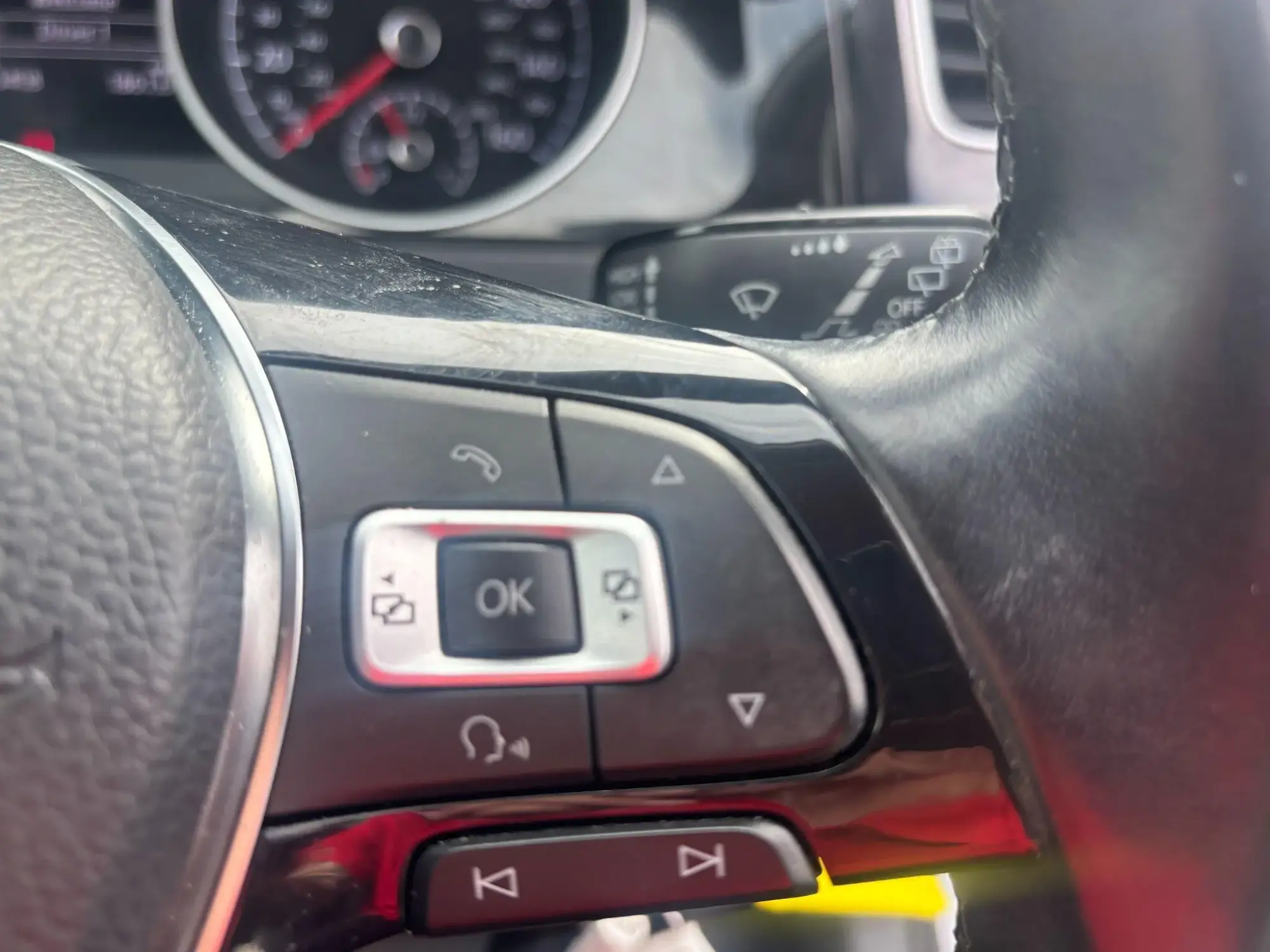 Volkswagen Golf Image 20