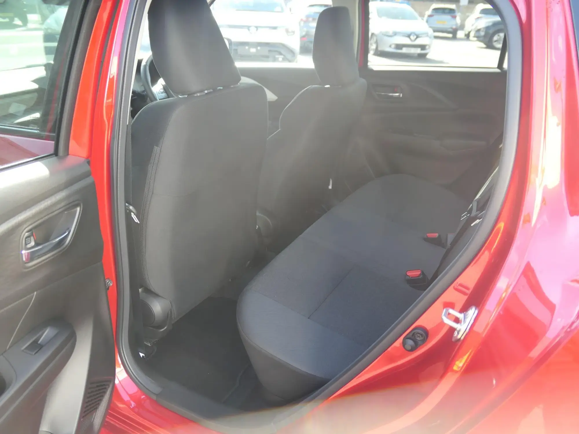 Suzuki Swift Image 11 Suzuki Swift Image 11
