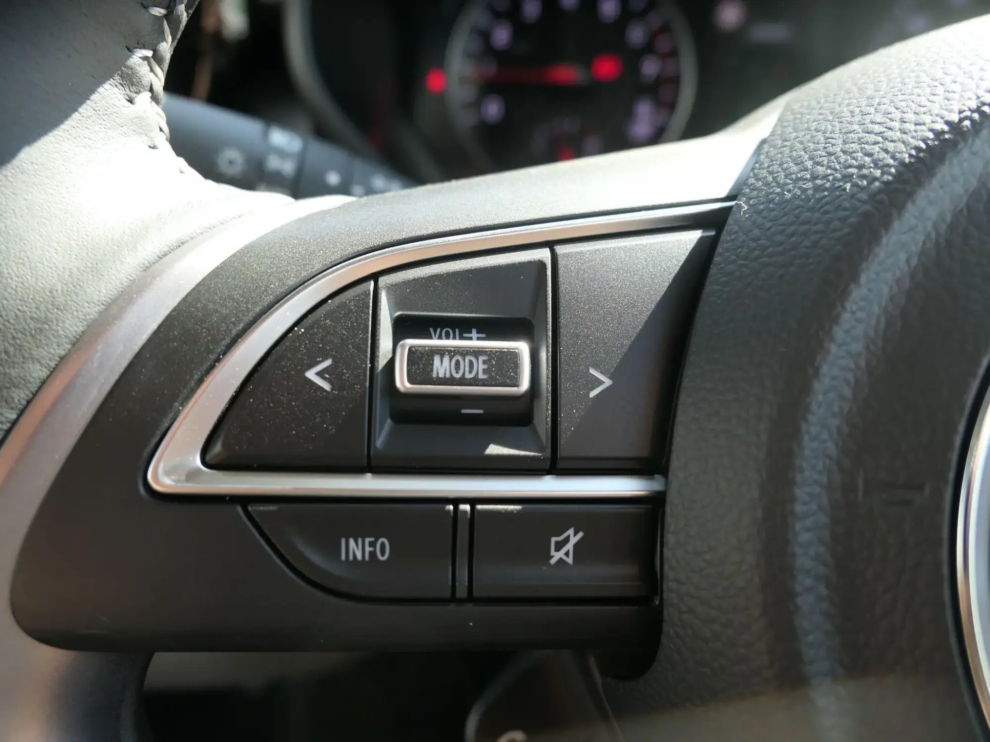 Suzuki Swift Image 15 Suzuki Swift Image 15