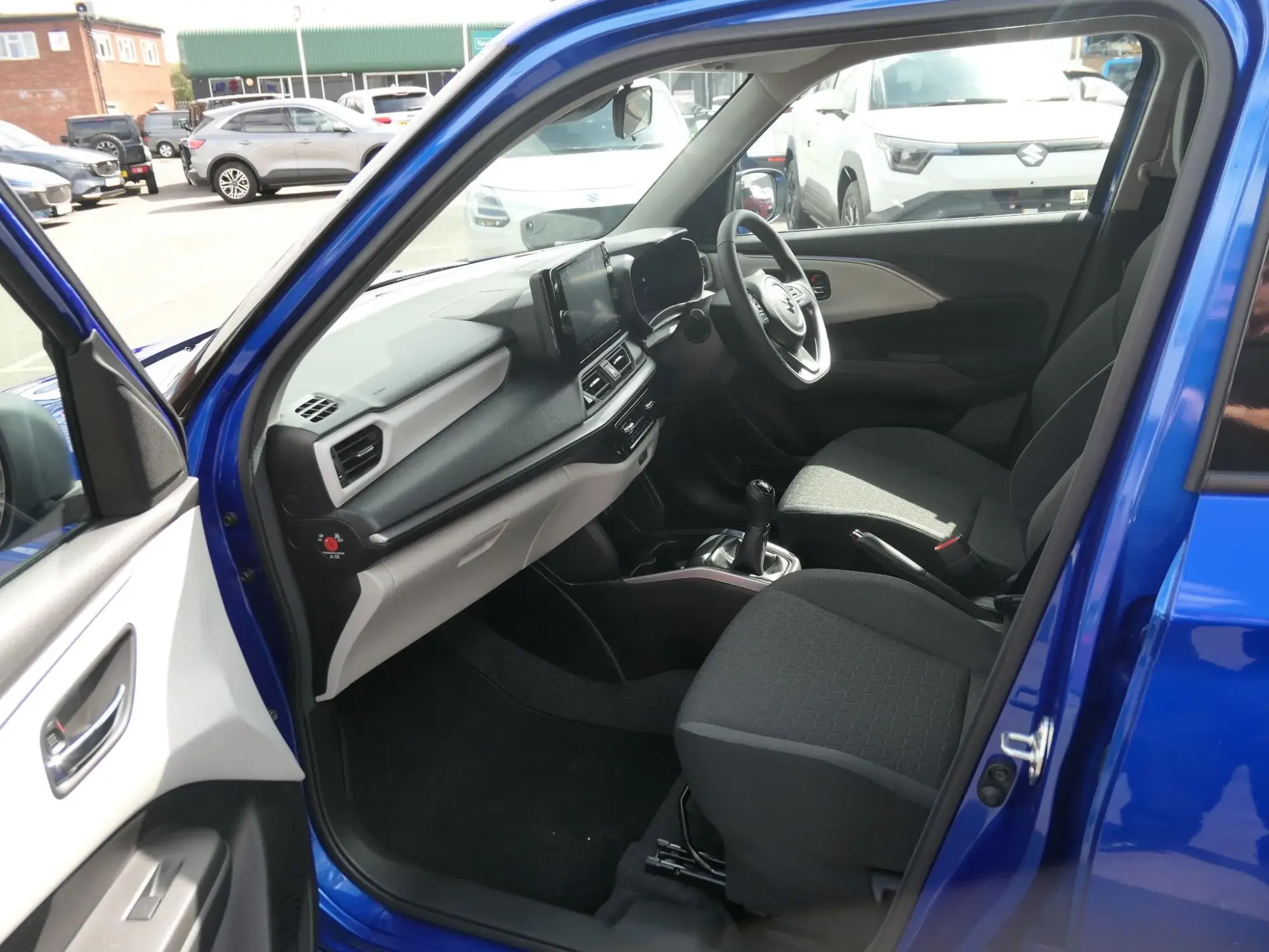 Suzuki Swift Image 27 Suzuki Swift Image 27