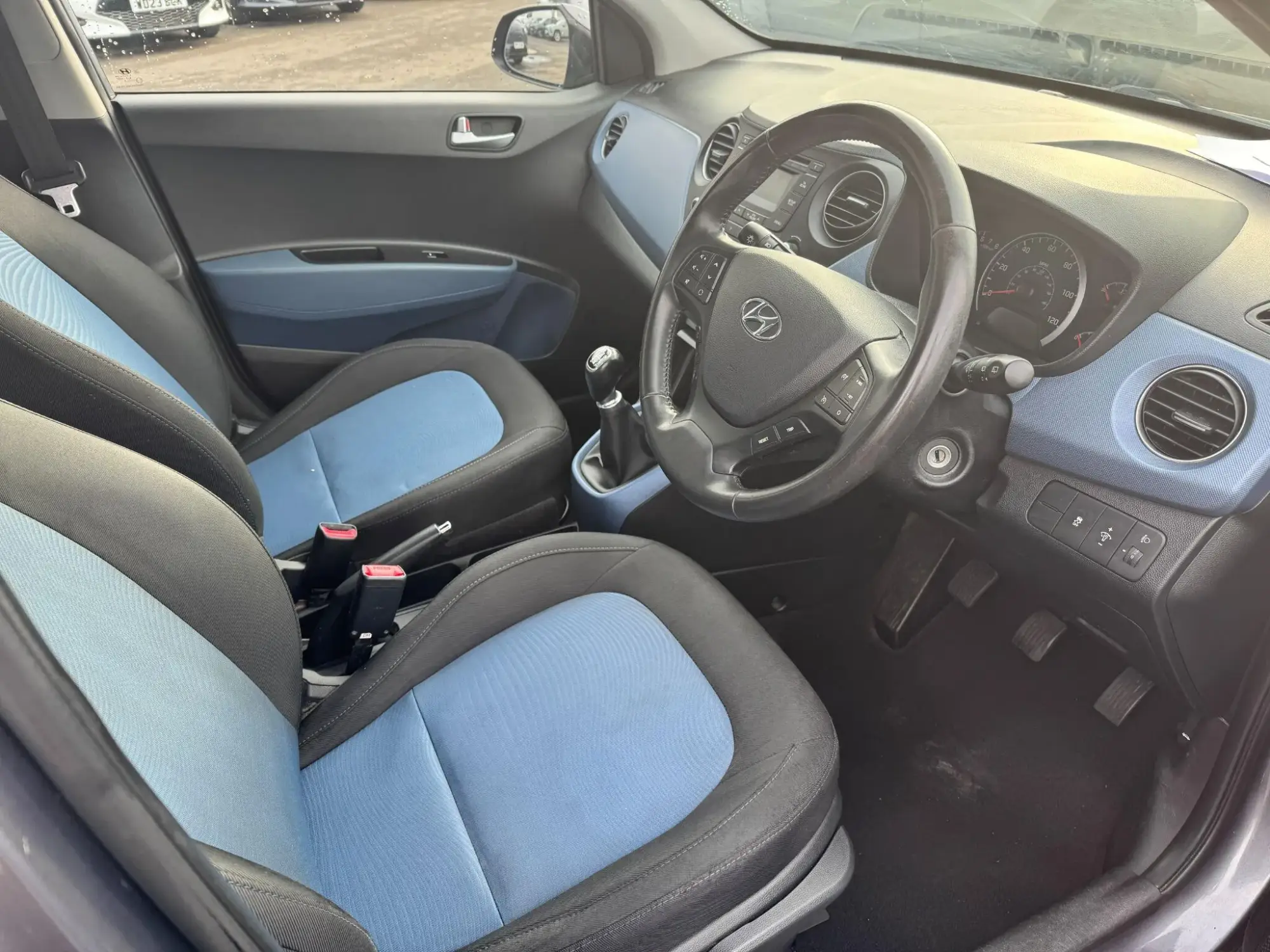 Hyundai i10 Image 11