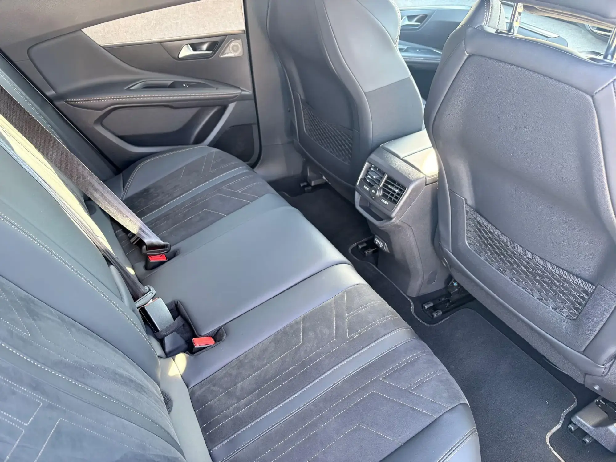 Peugeot 3008 Image 17