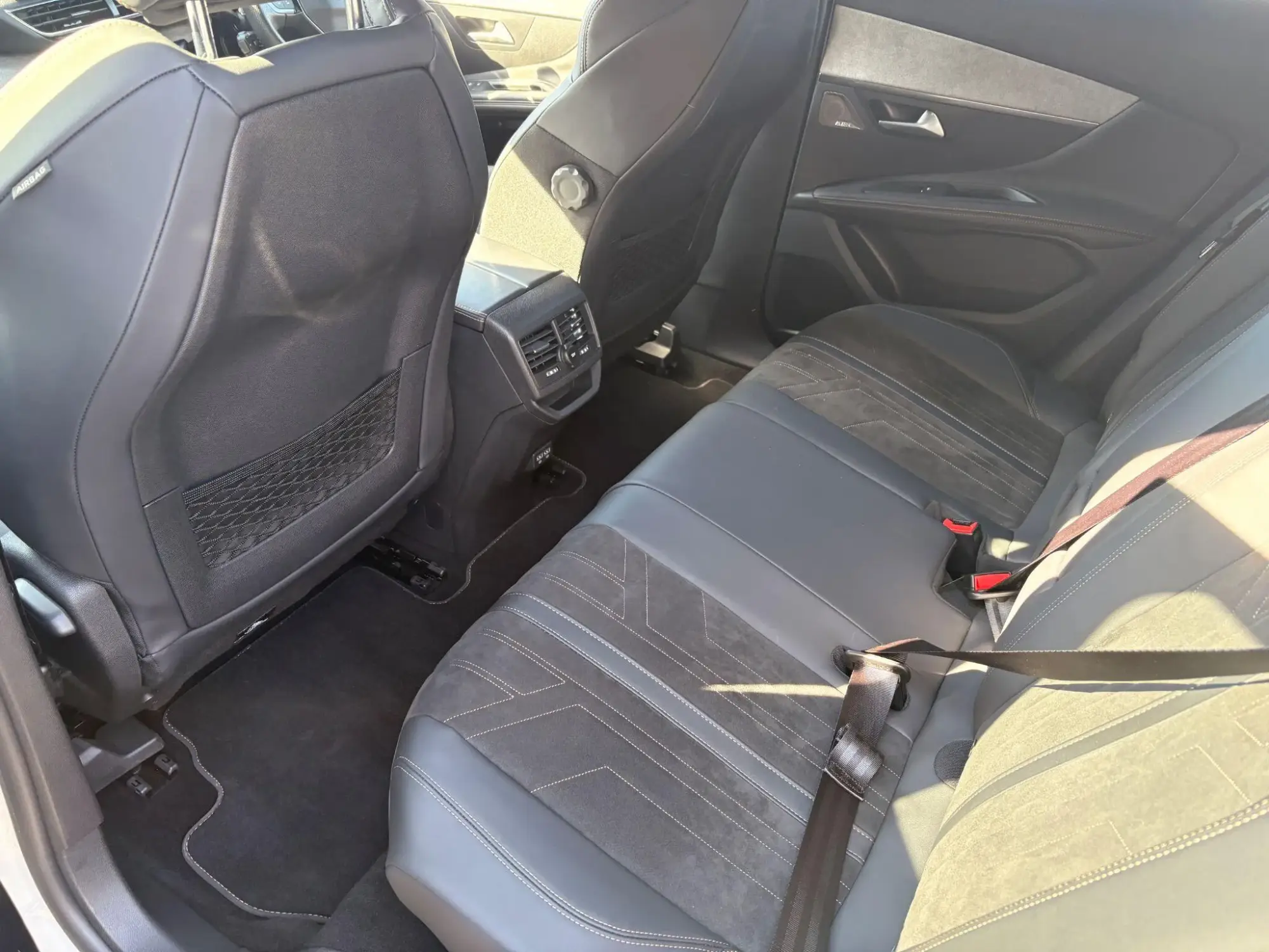 Peugeot 3008 Image 18