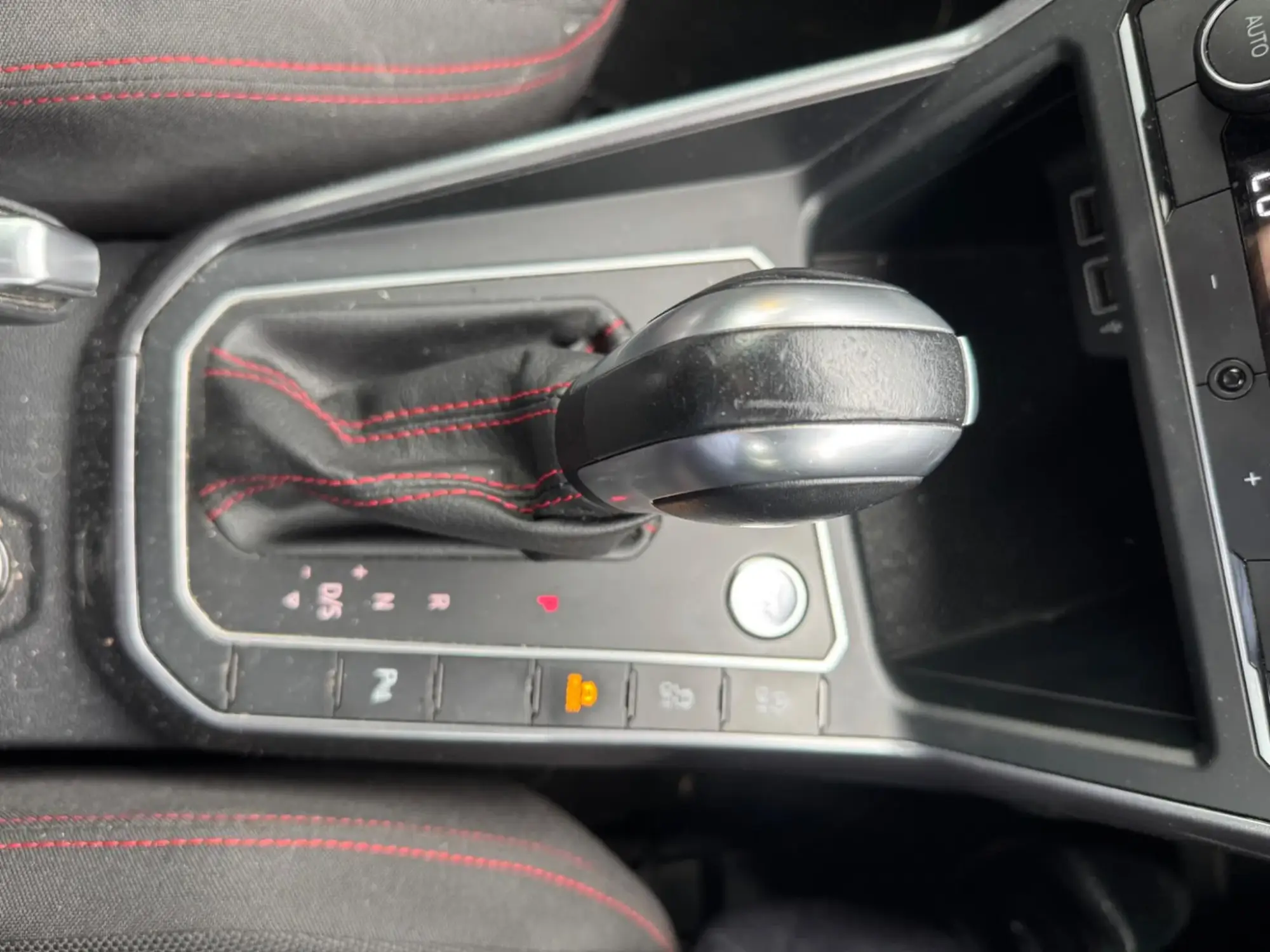 Volkswagen Polo GTi Image 10
