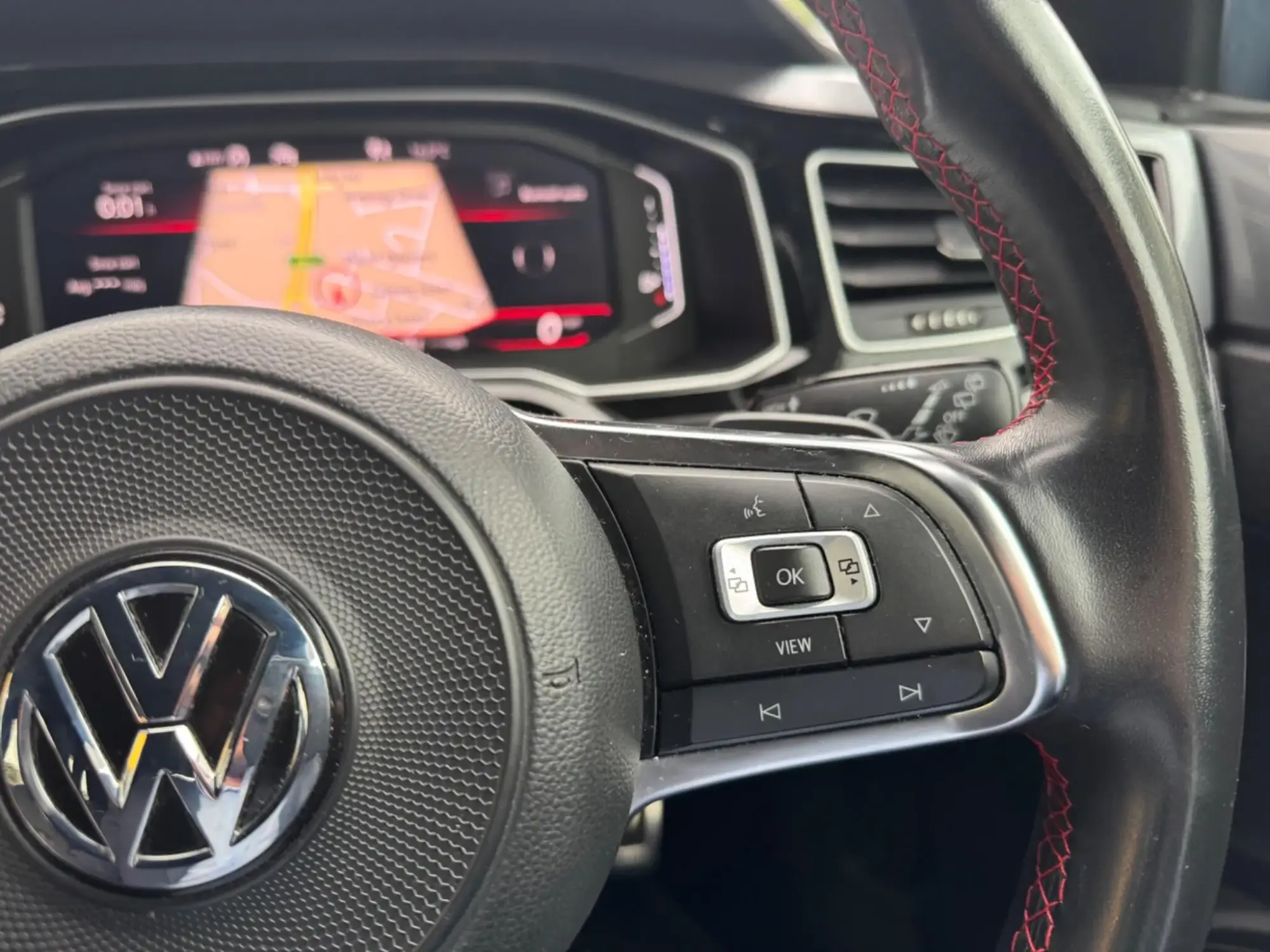 Volkswagen Polo GTi Image 19