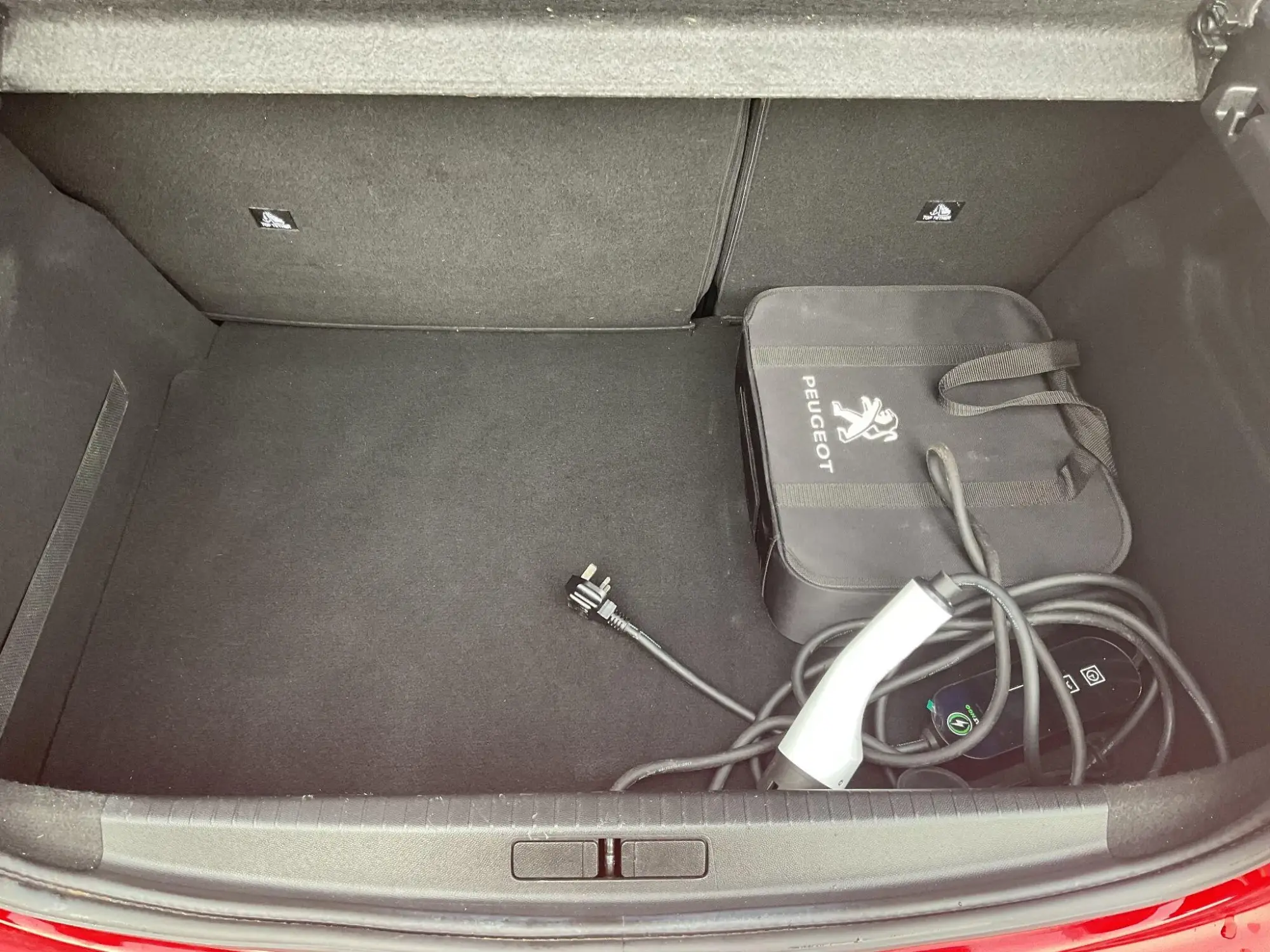 Peugeot E-208 Image 9