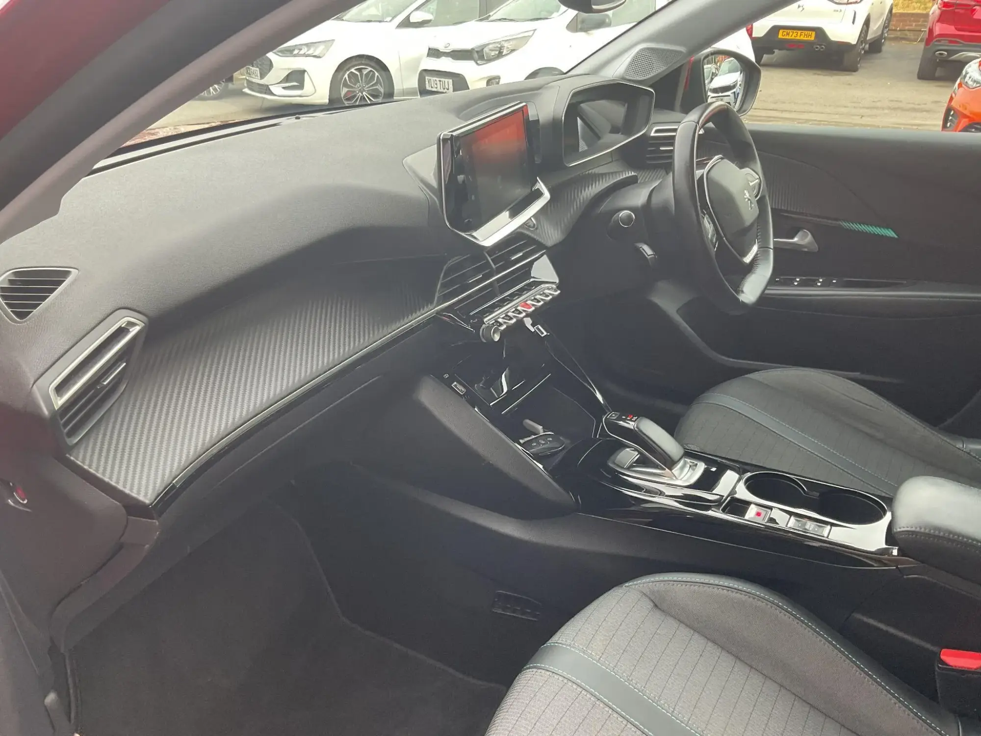Peugeot E-208 Image 21