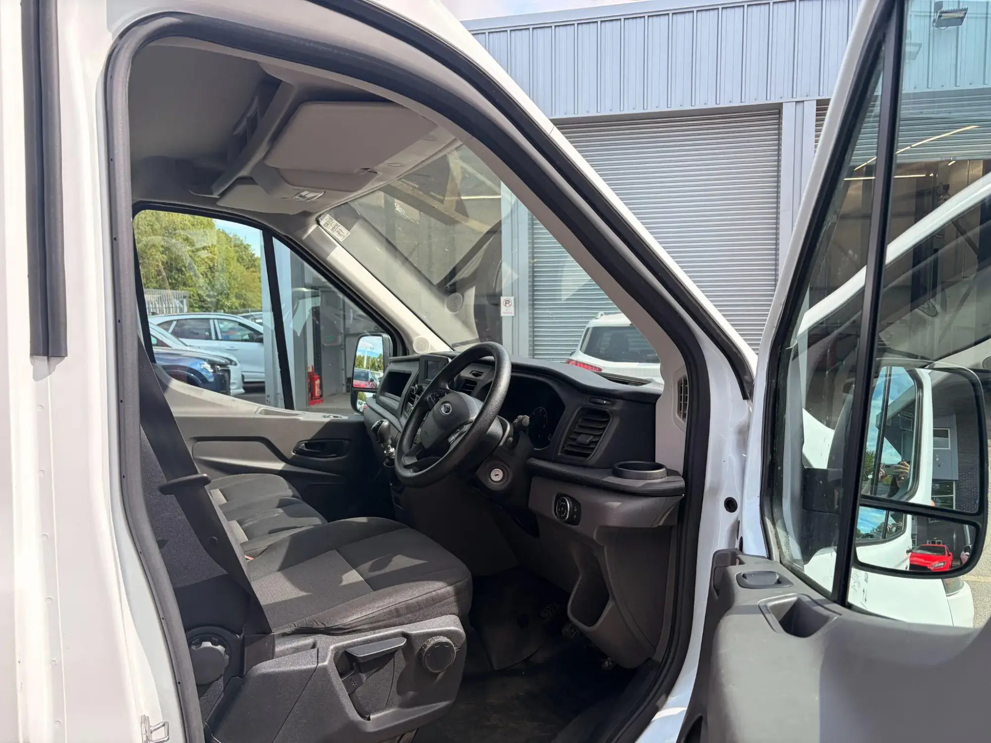 Ford Transit Image 12