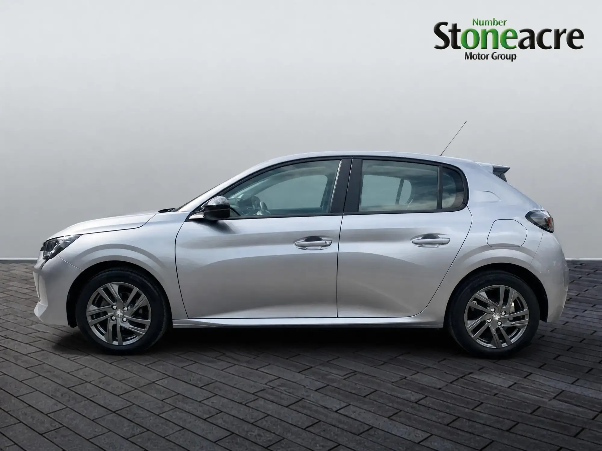 Peugeot 208 Image 5