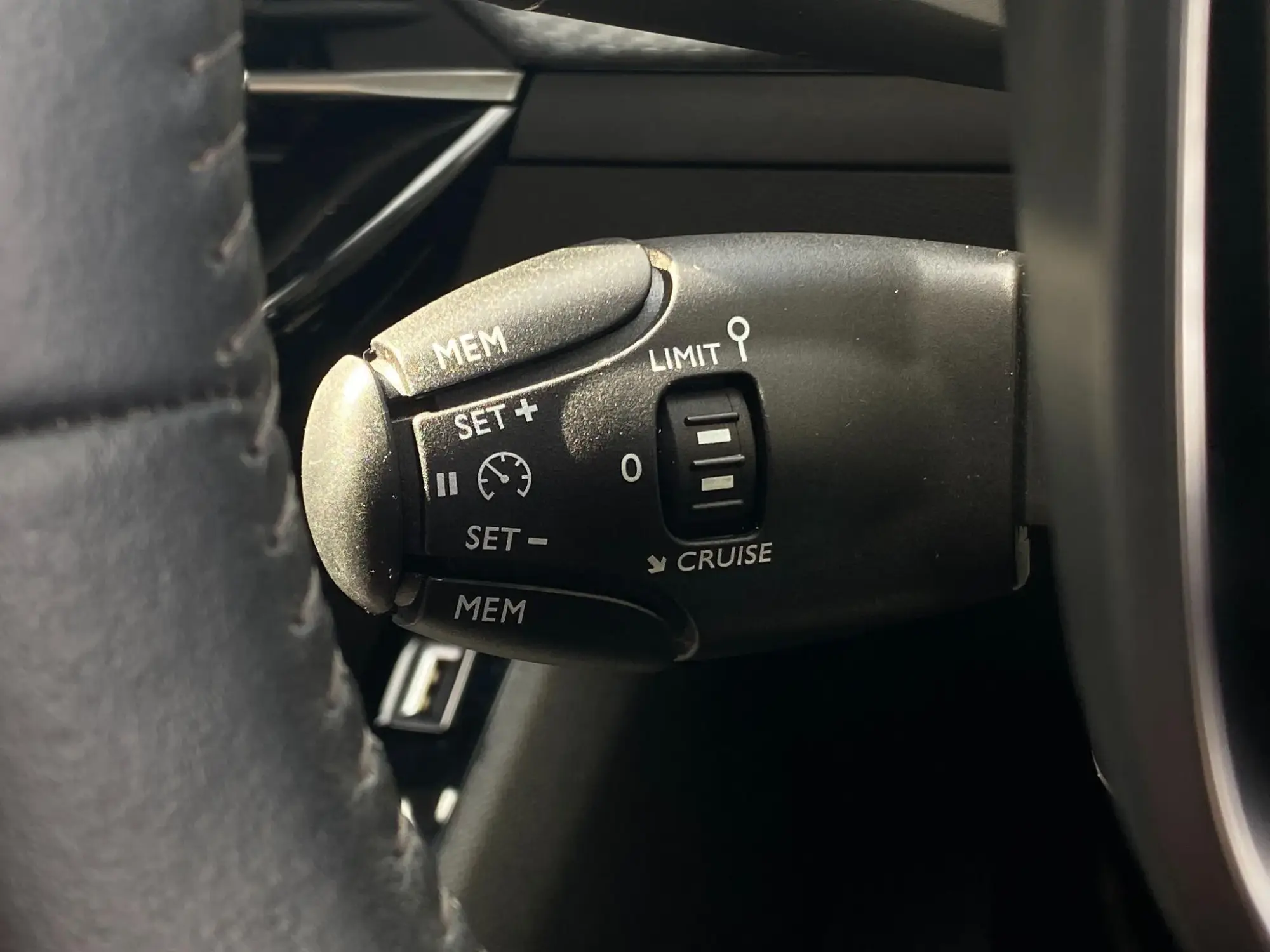 Peugeot 208 Image 20