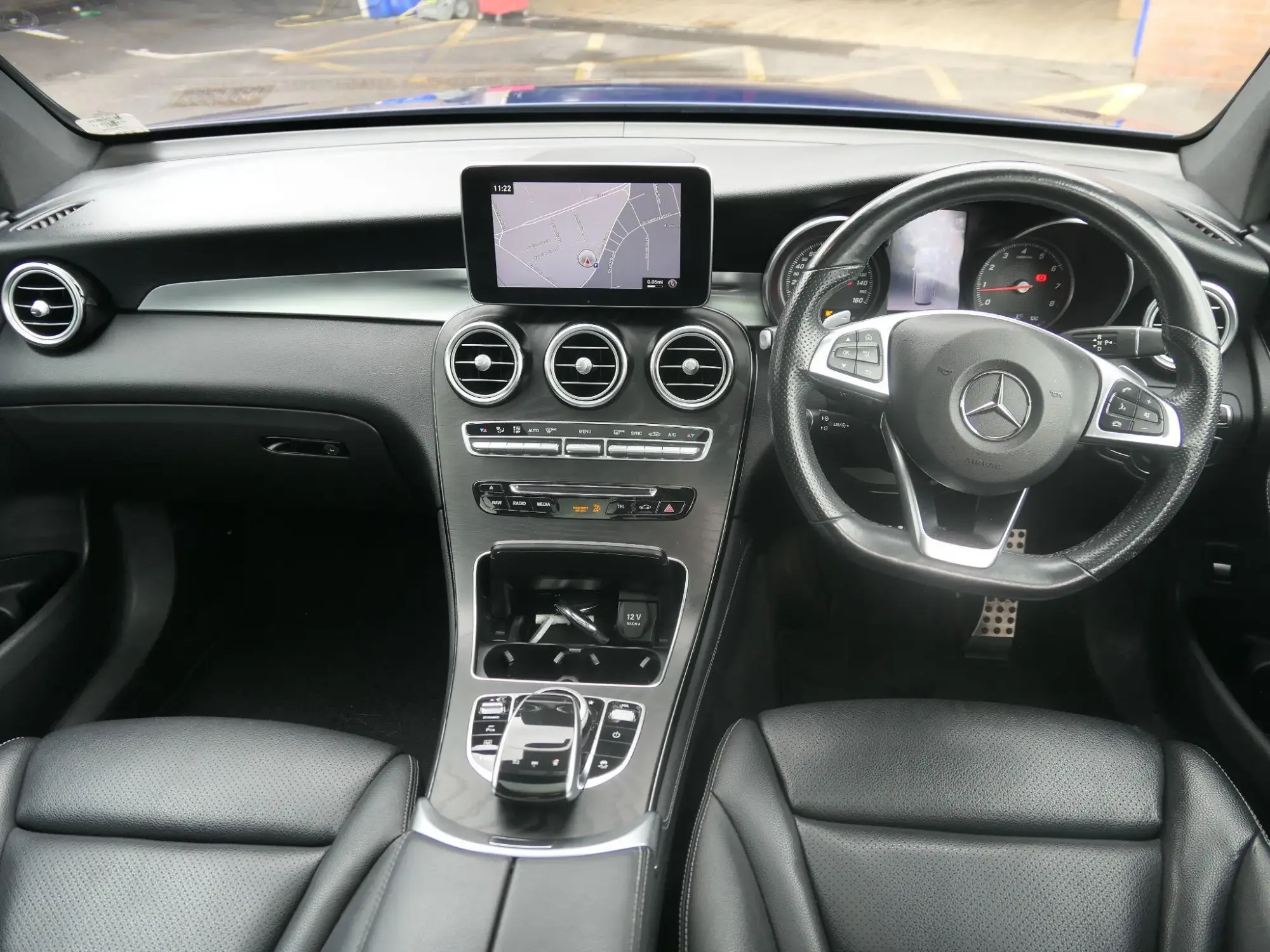 Mercedes-Benz GLC Image 9