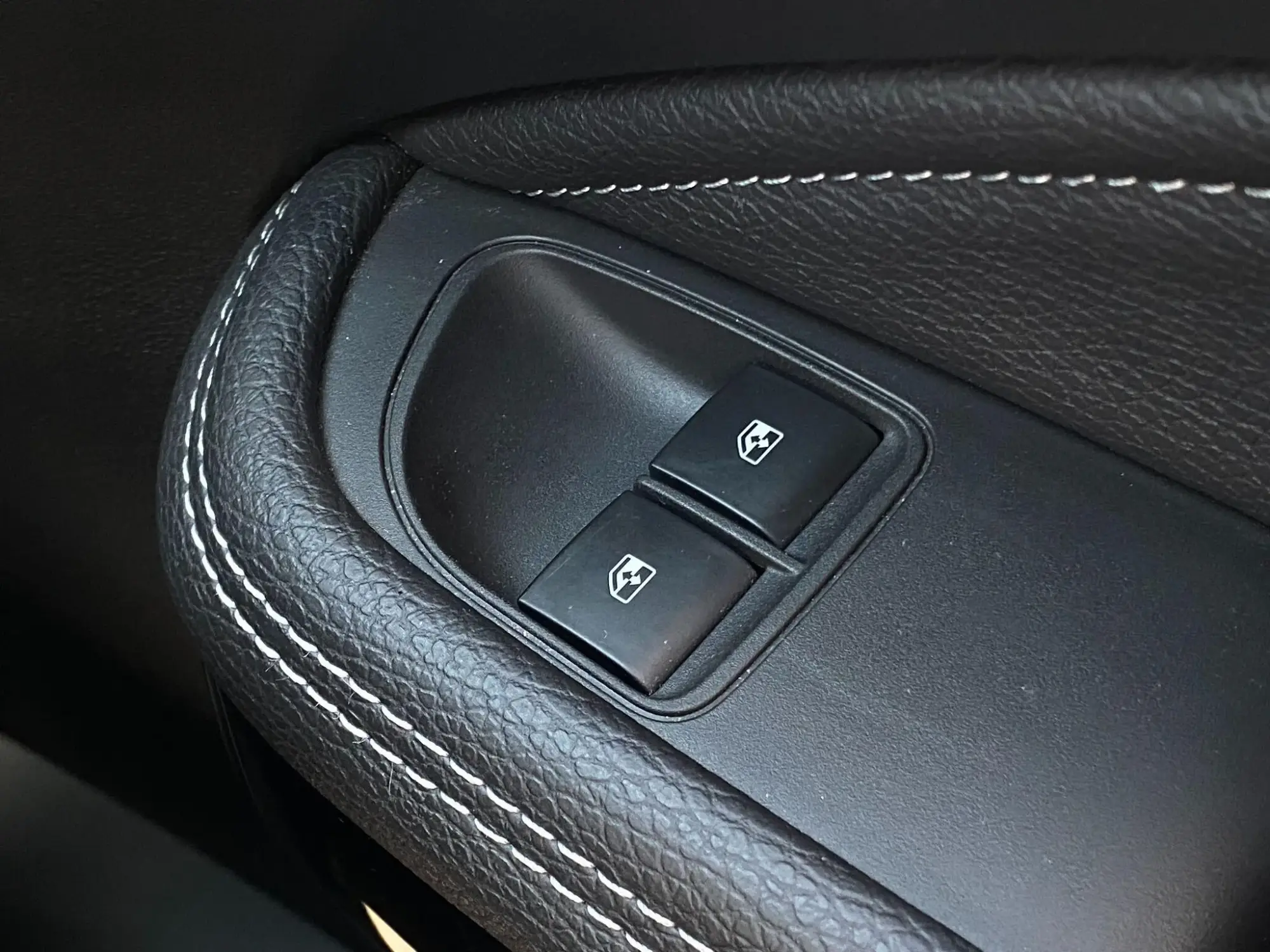 Vauxhall Adam Image 17 Vauxhall Adam Image 17