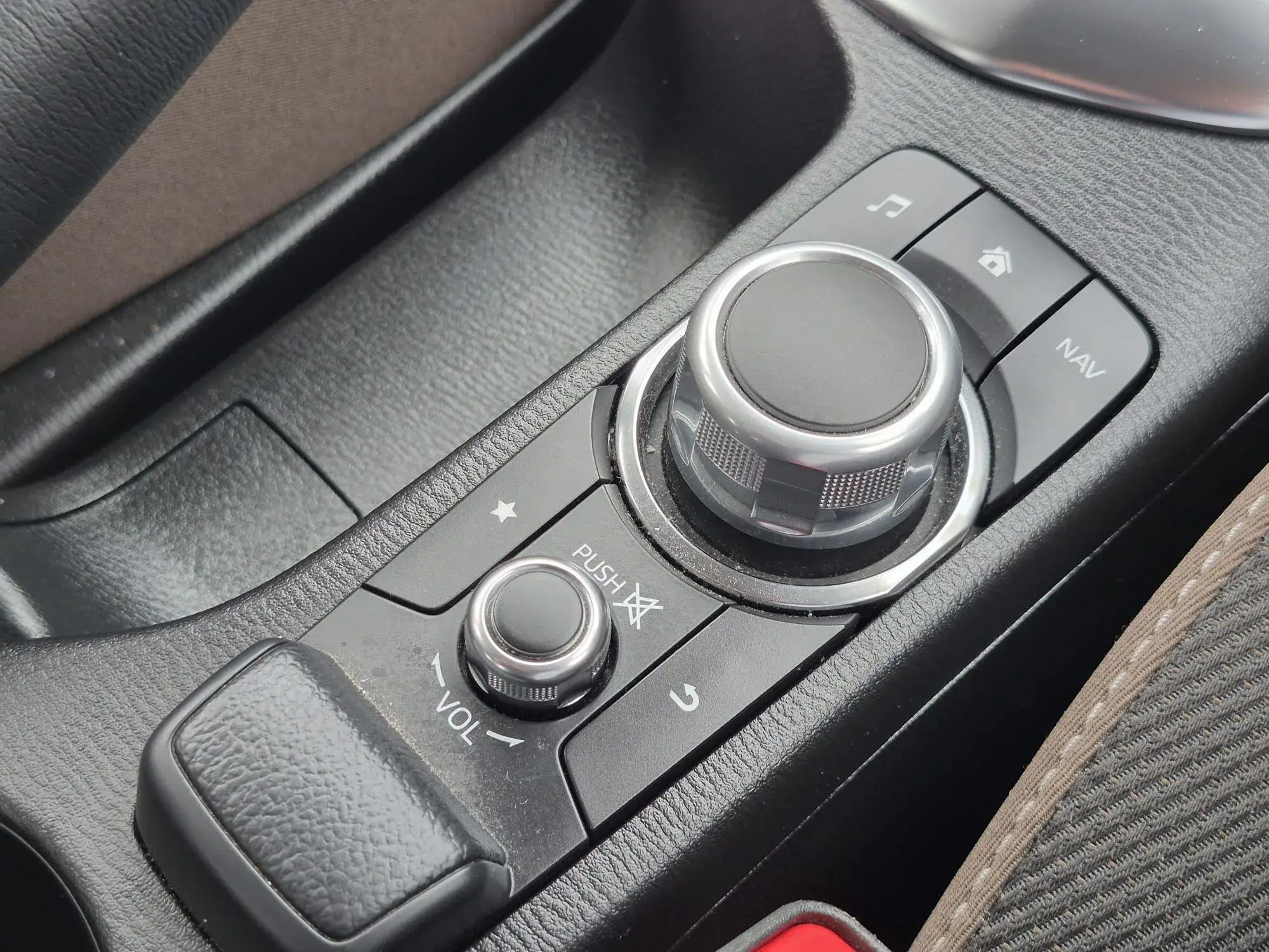 Mazda2 Image 9 Mazda2 Image 9