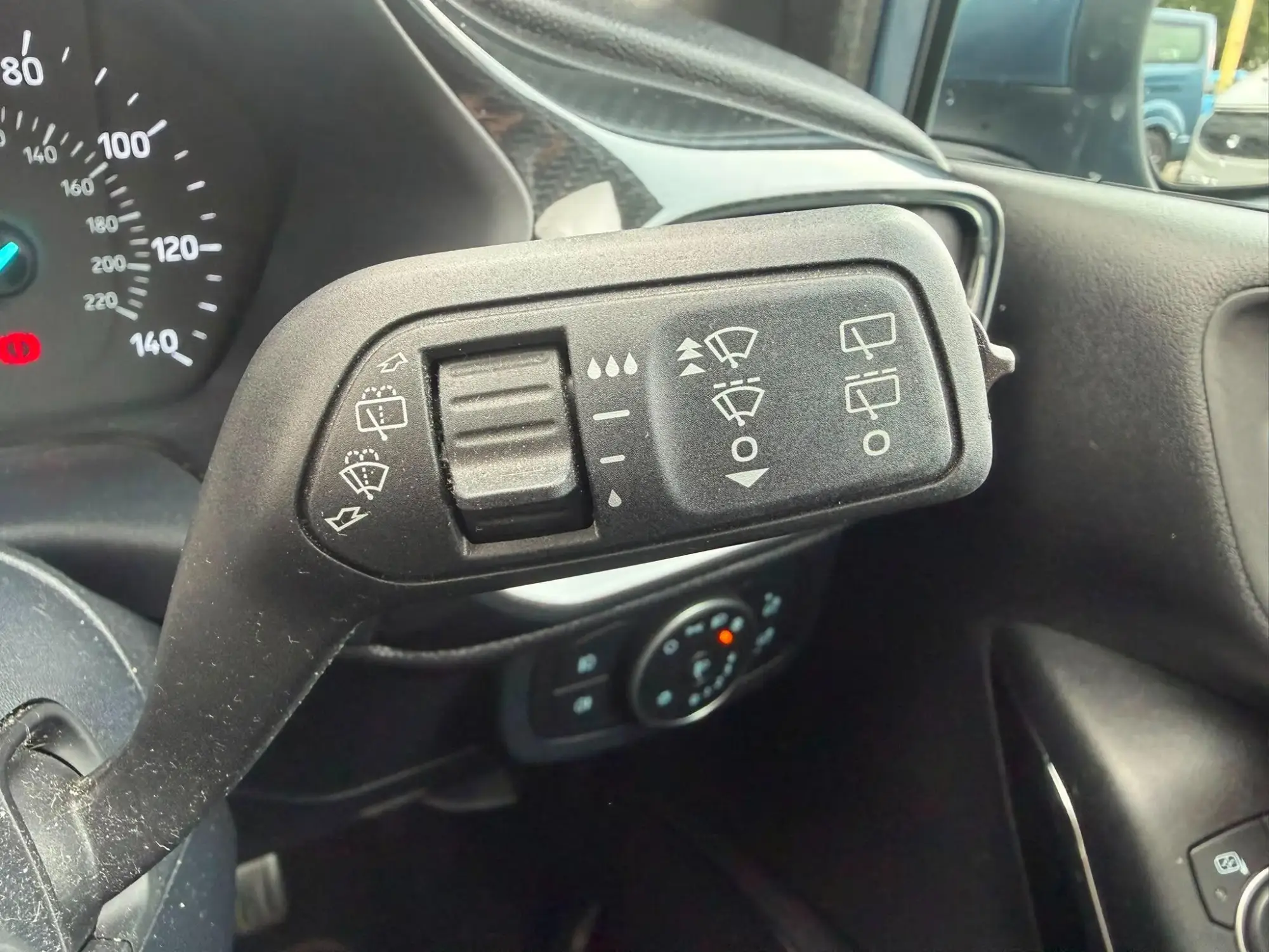 Ford Fiesta Image 15