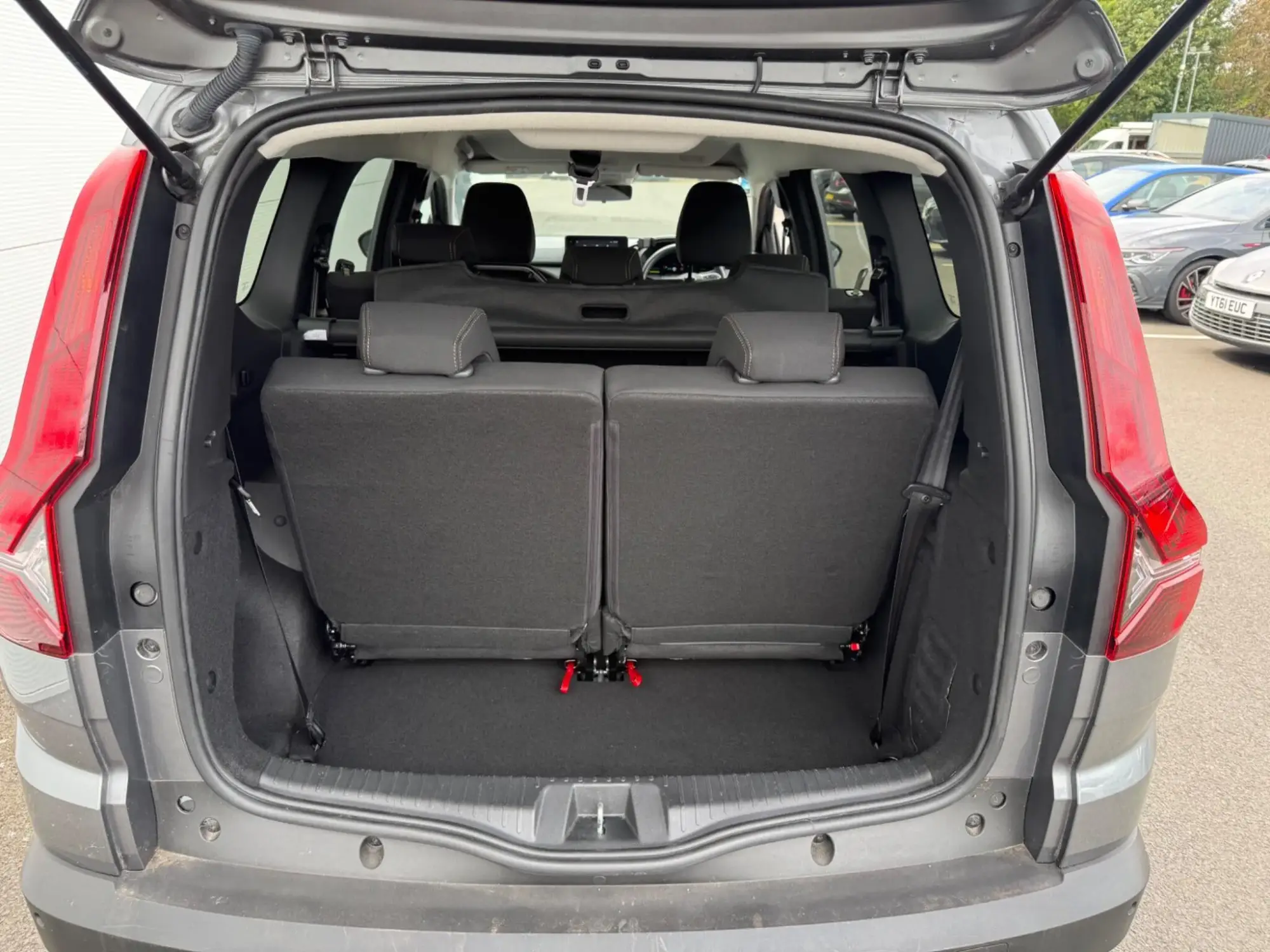 Dacia Jogger Hybrid Image 20 Dacia Jogger Hybrid Image 20