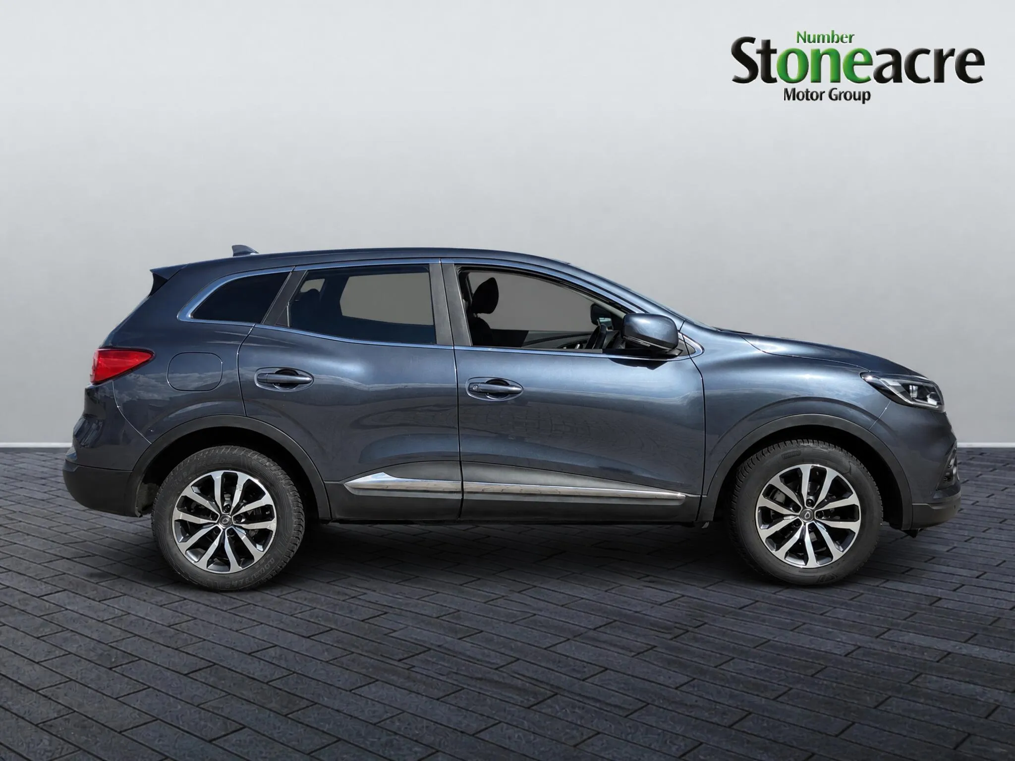 Renault Kadjar listing photo
