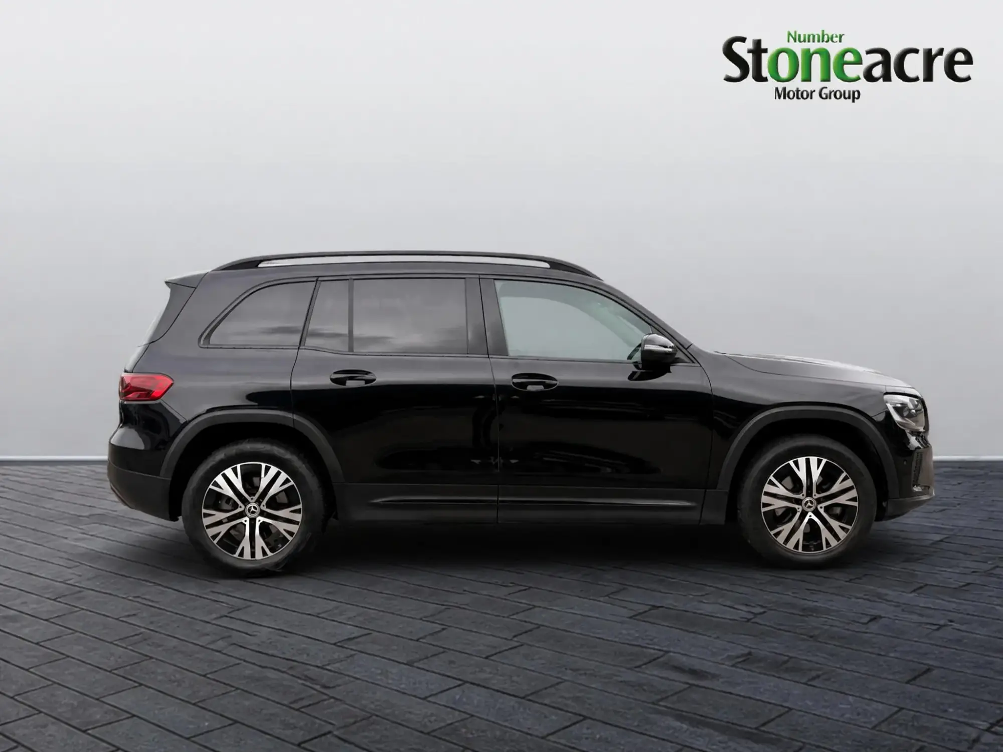 Mercedes-Benz GLB Image 7