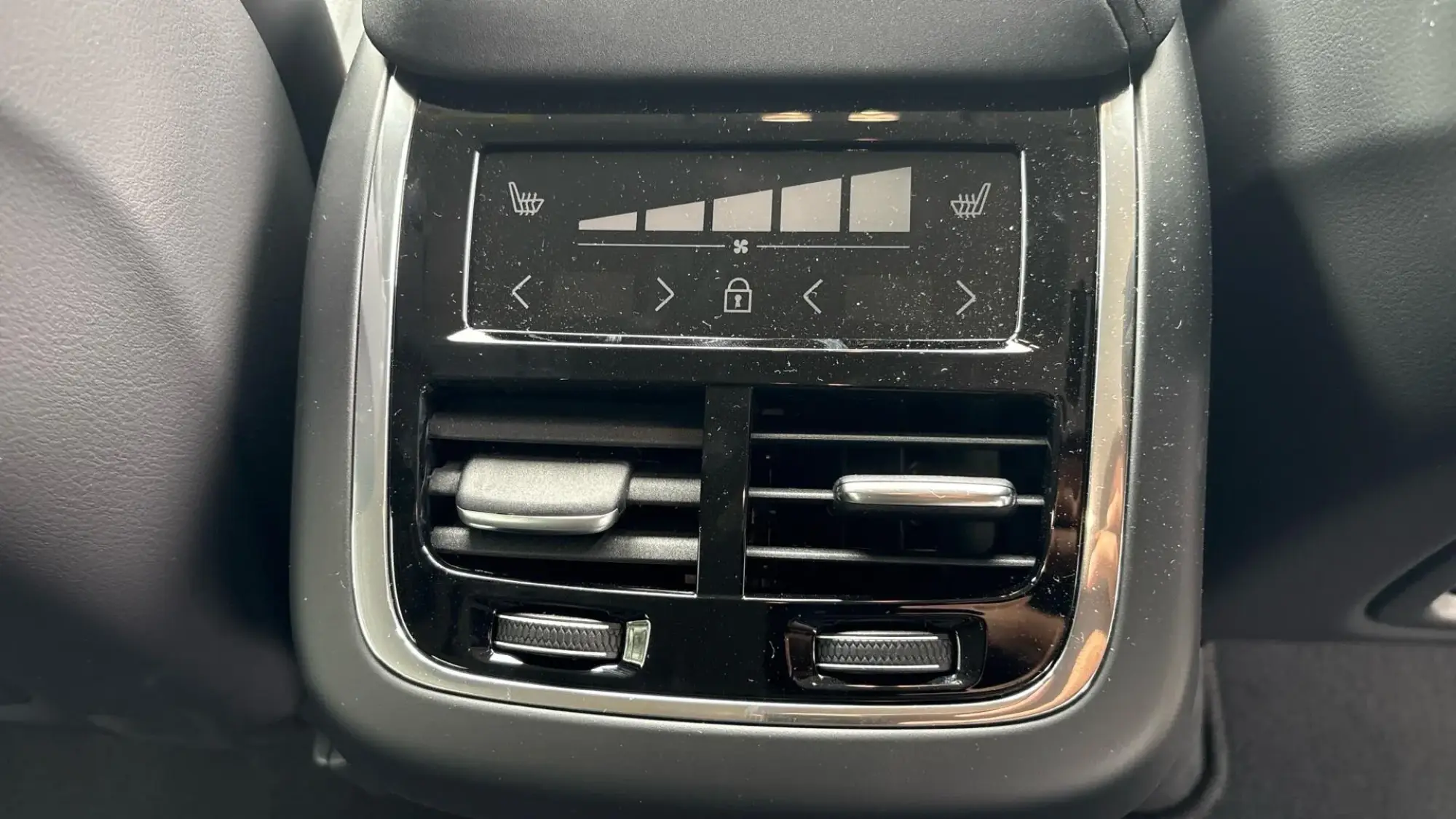 Volvo XC60 Image 24 Volvo XC60 Image 24