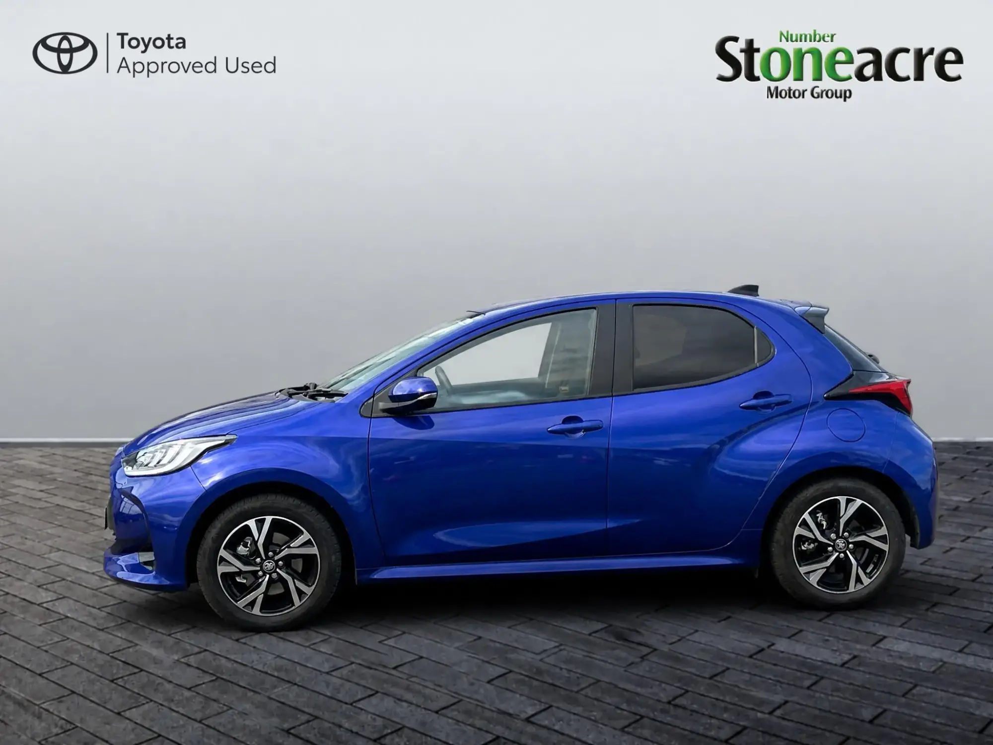 Toyota Yaris Image 6