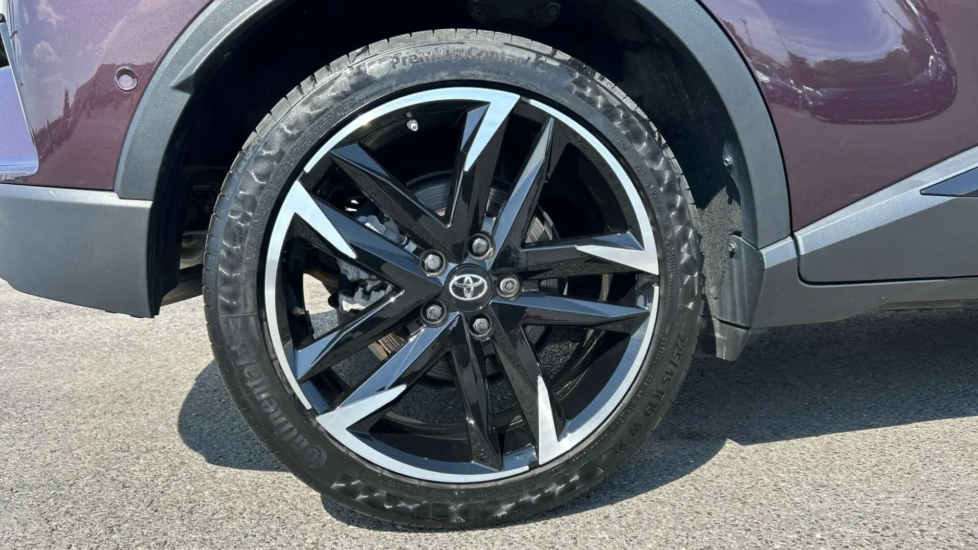 Toyota C-HR Self-Charging Hybrid Image 19