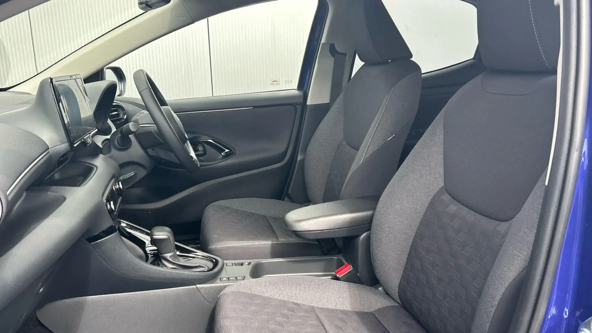Toyota Yaris Image 14
