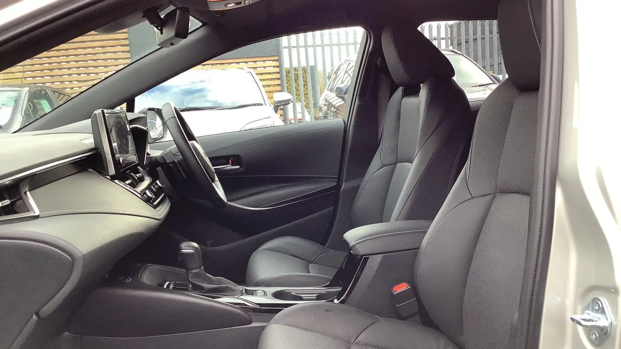 Toyota Corolla Touring Sports Image 11 Toyota Corolla Touring Sports Image 11