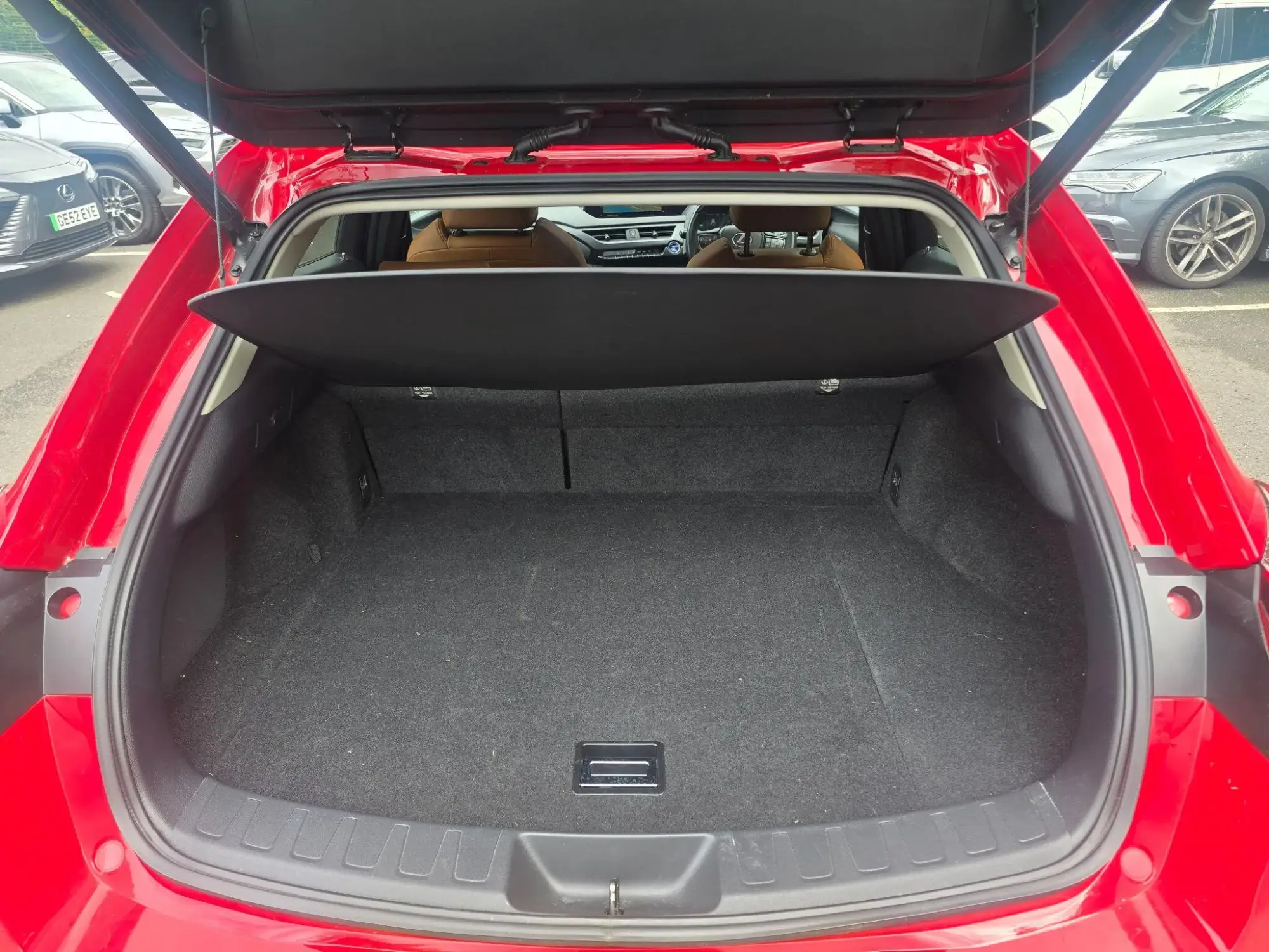 Lexus UX Self-Charging Hybrid Image 10 Lexus UX Self-Charging Hybrid Image 10