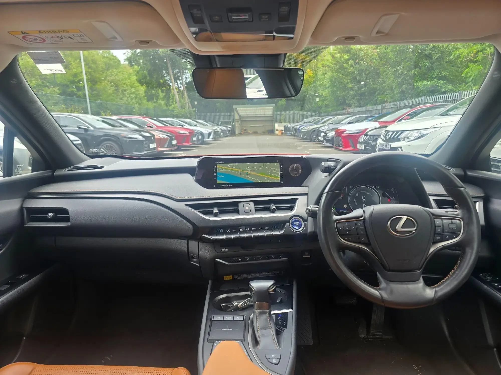 Lexus UX Self-Charging Hybrid Image 16 Lexus UX Self-Charging Hybrid Image 16