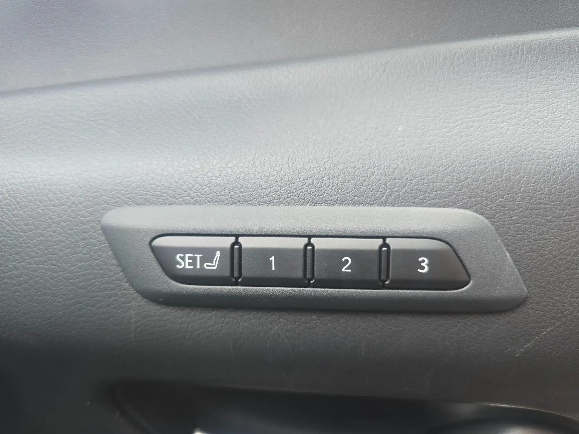 Lexus UX Self-Charging Hybrid Image 24 Lexus UX Self-Charging Hybrid Image 24