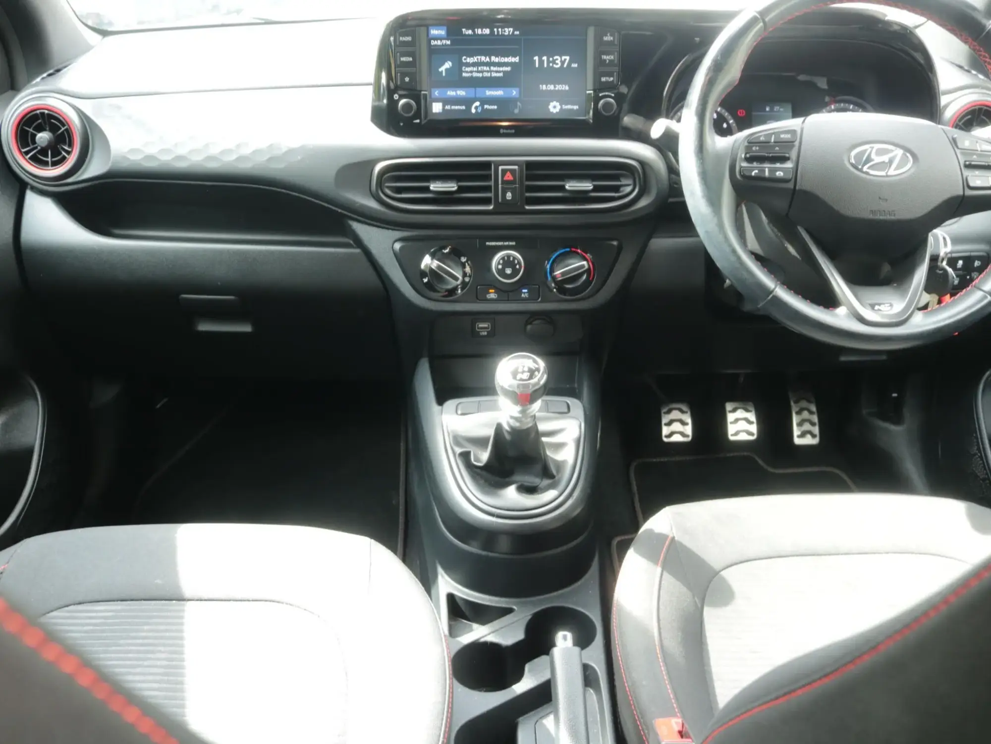 Hyundai i10 Image 14 Hyundai i10 Image 14