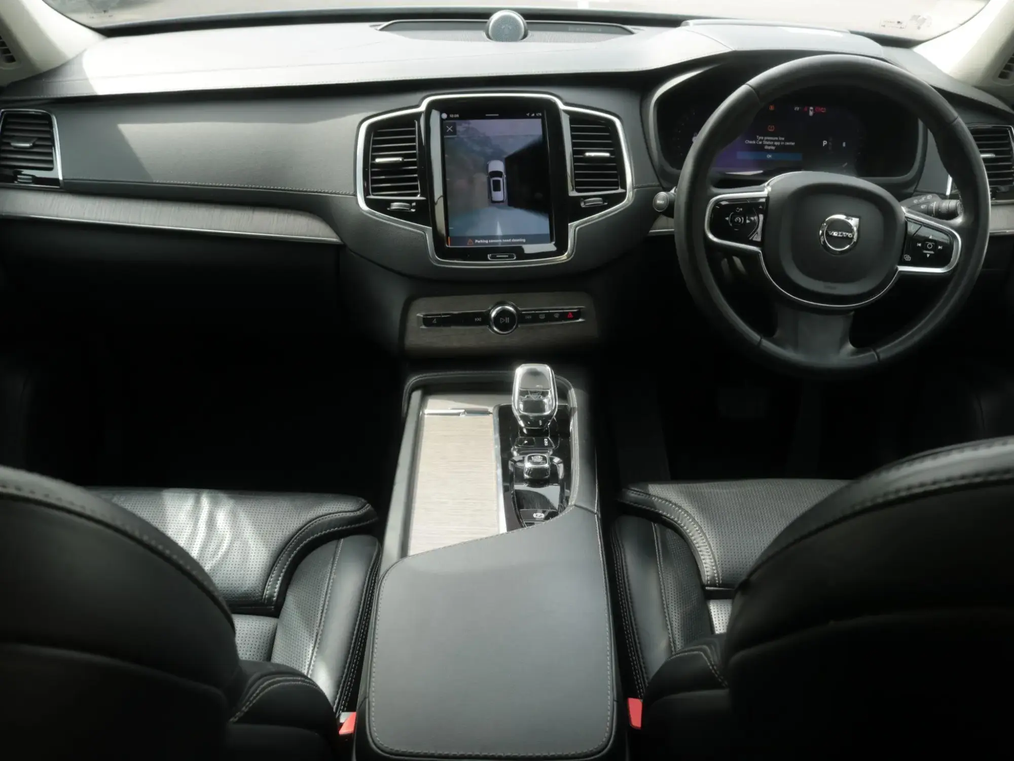 Volvo XC90 Image 18