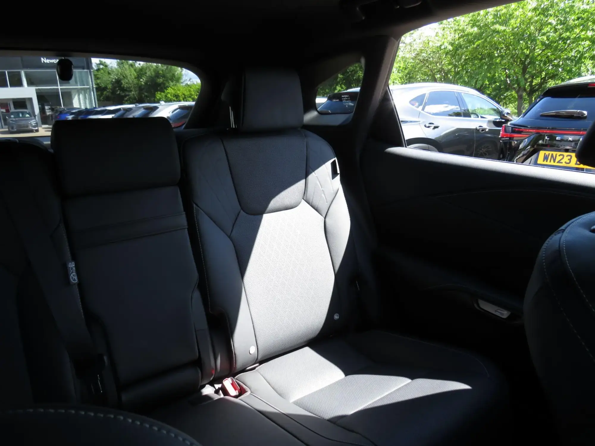 Lexus RX Image 17 Lexus RX Image 17