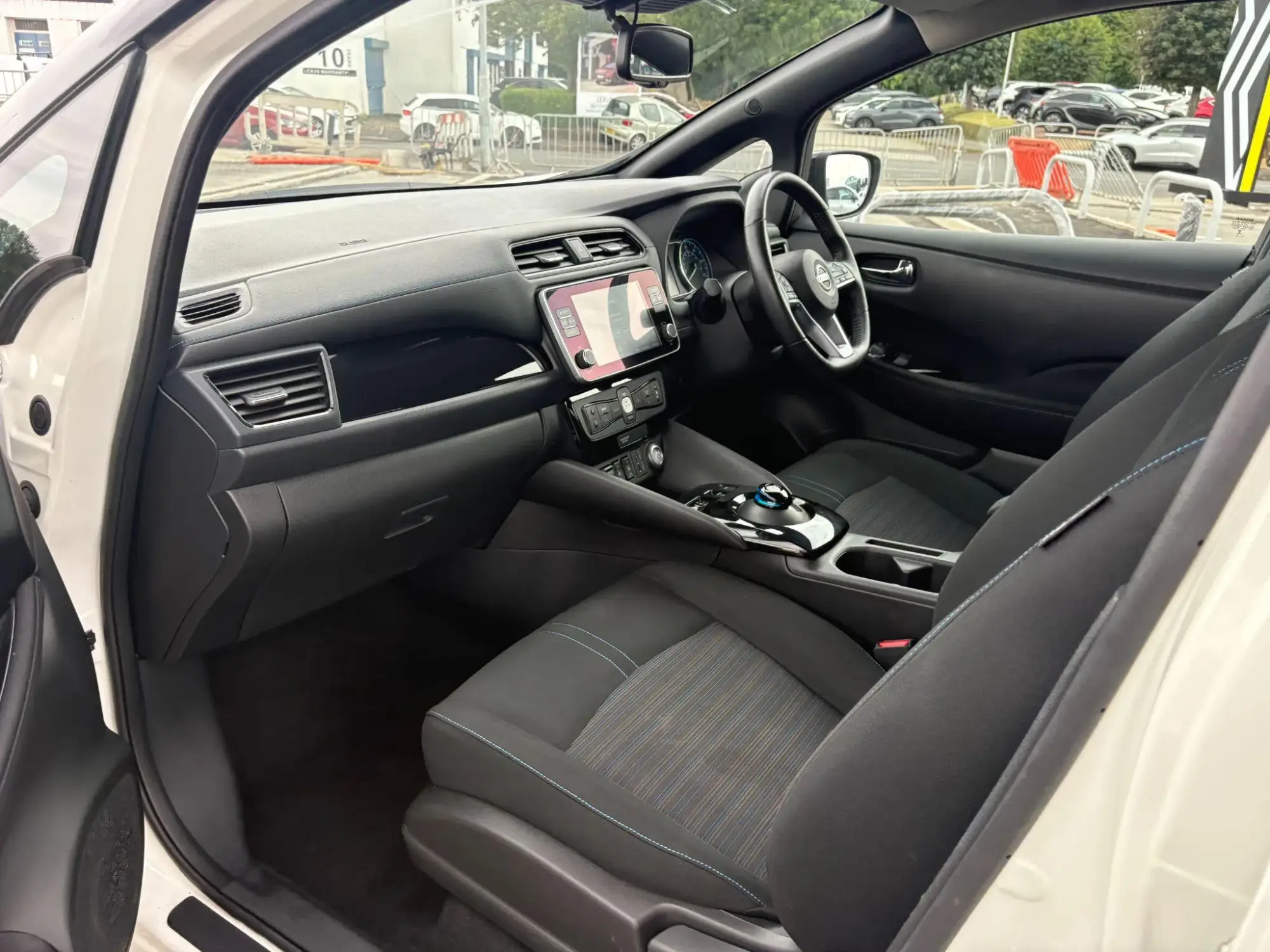 Nissan LEAF Image 12