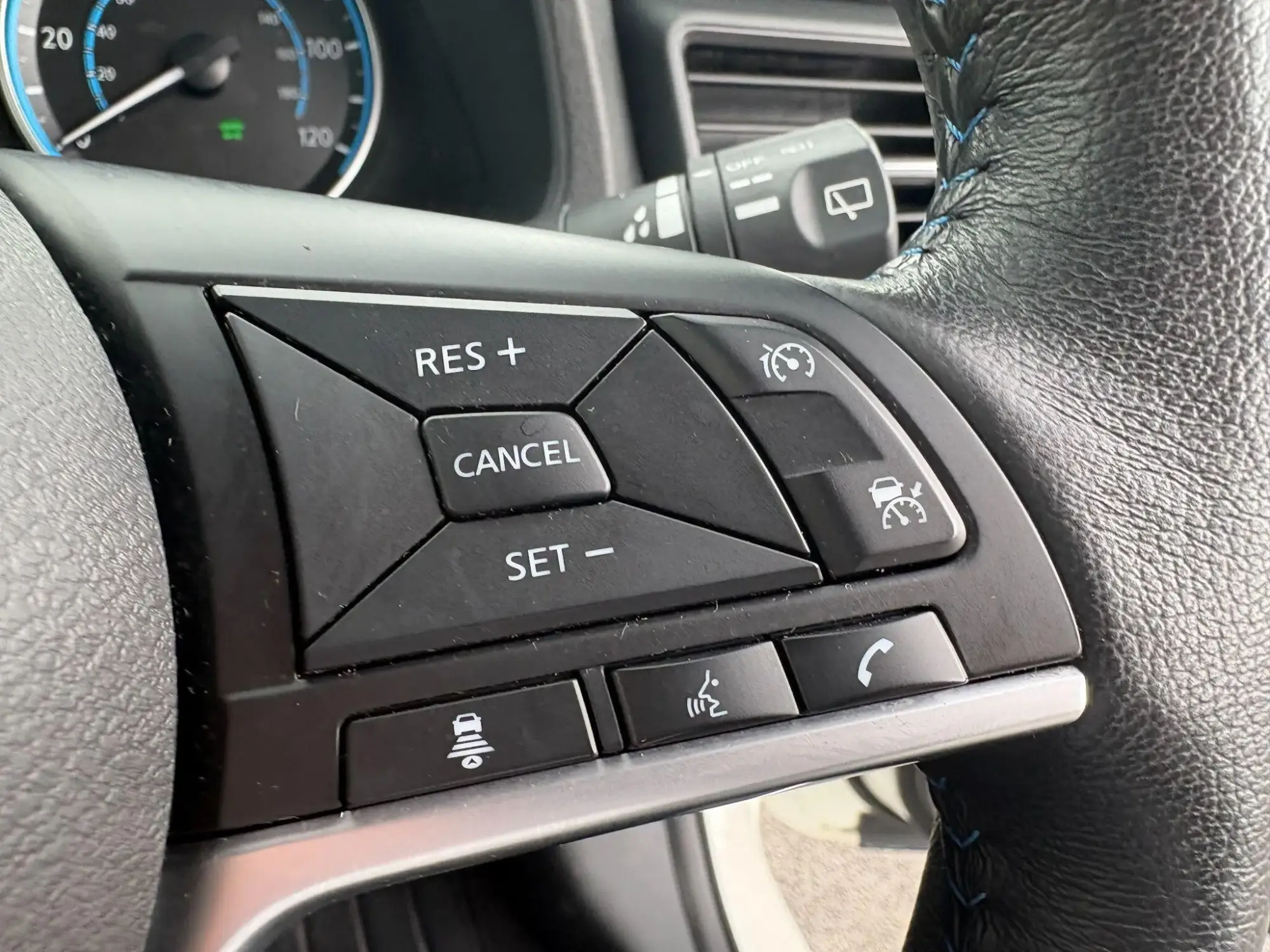 Nissan LEAF Image 15