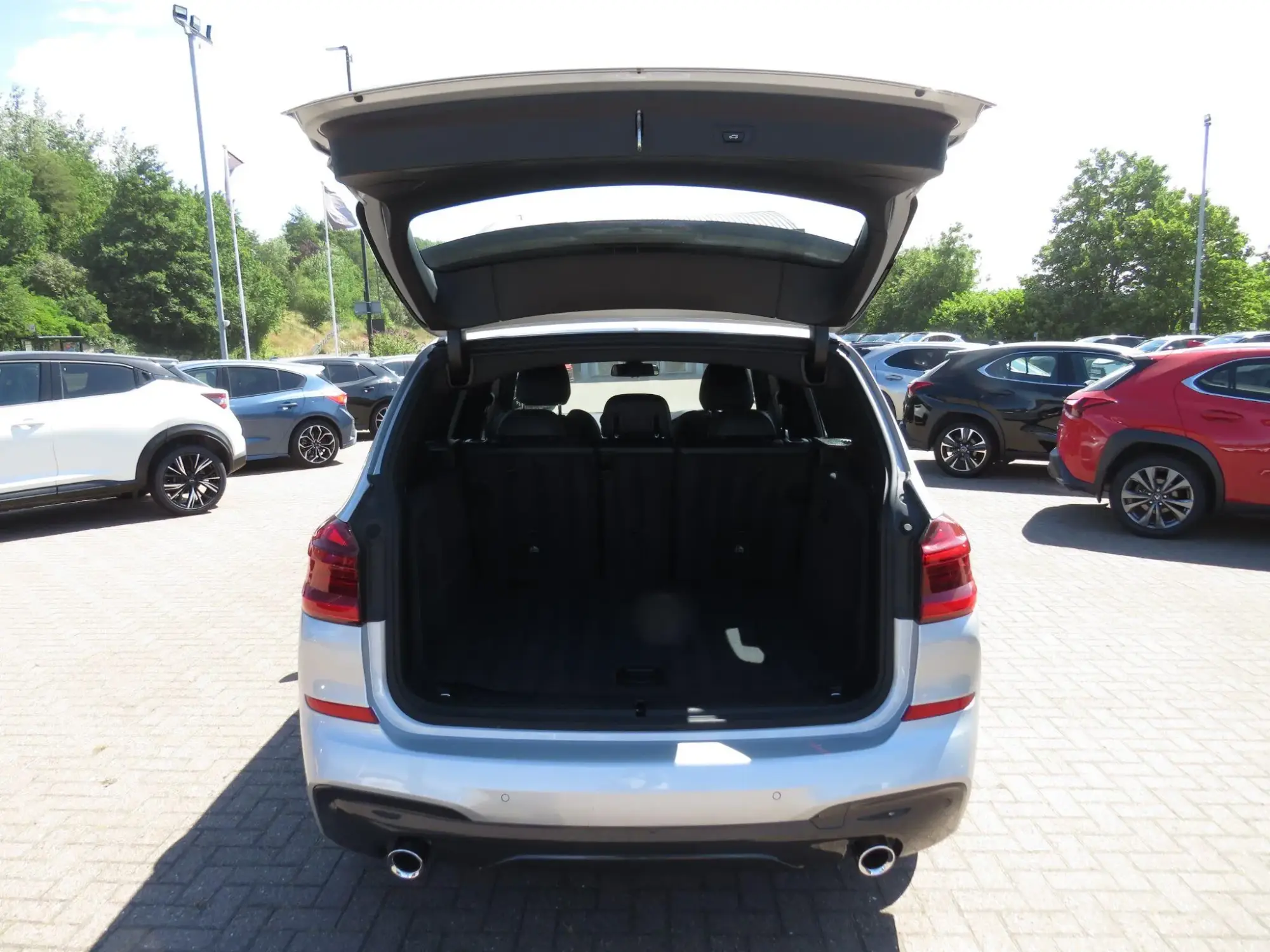 BMW X3 Image 10 BMW X3 Image 10