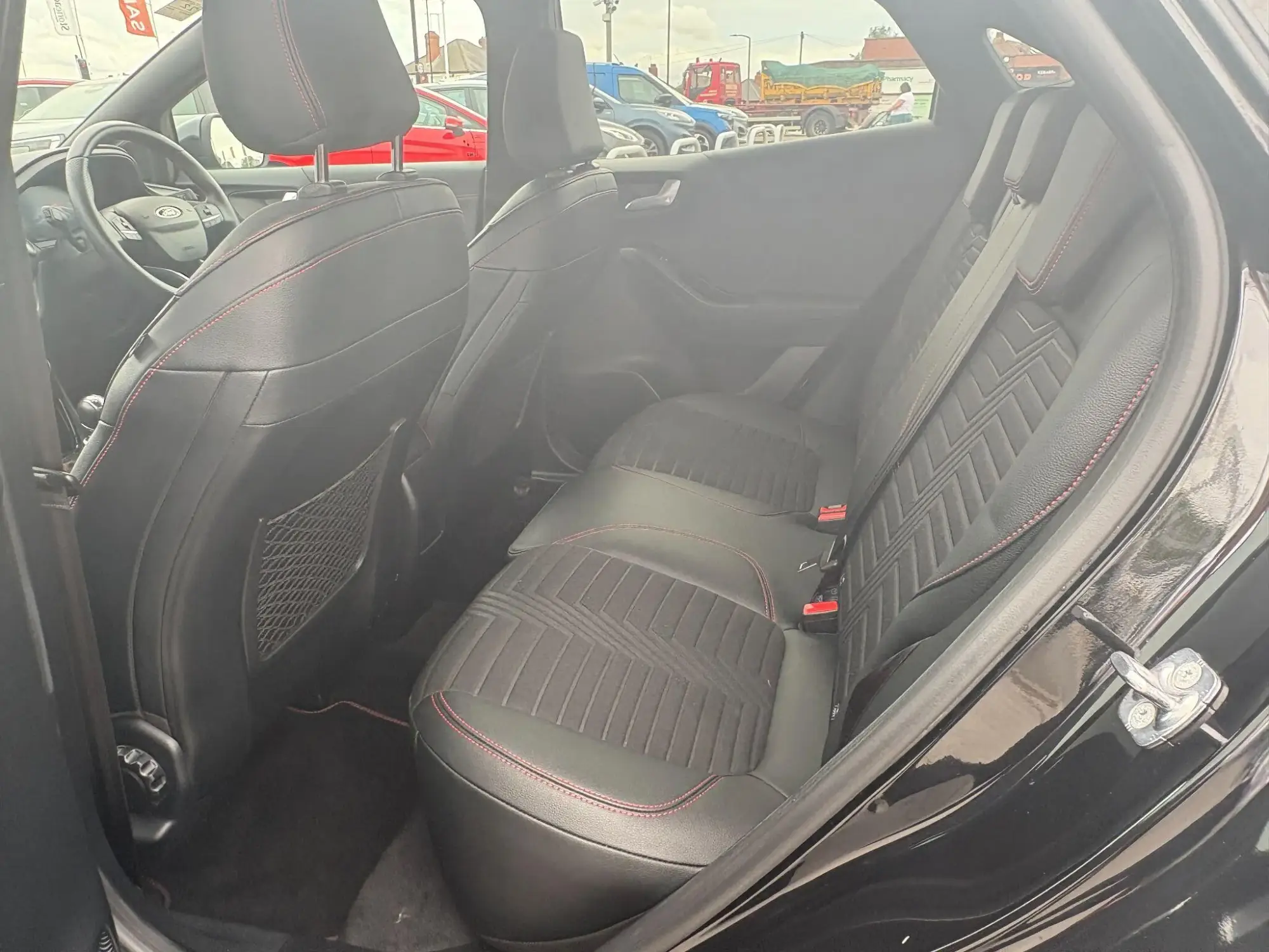 Ford Puma Image 12