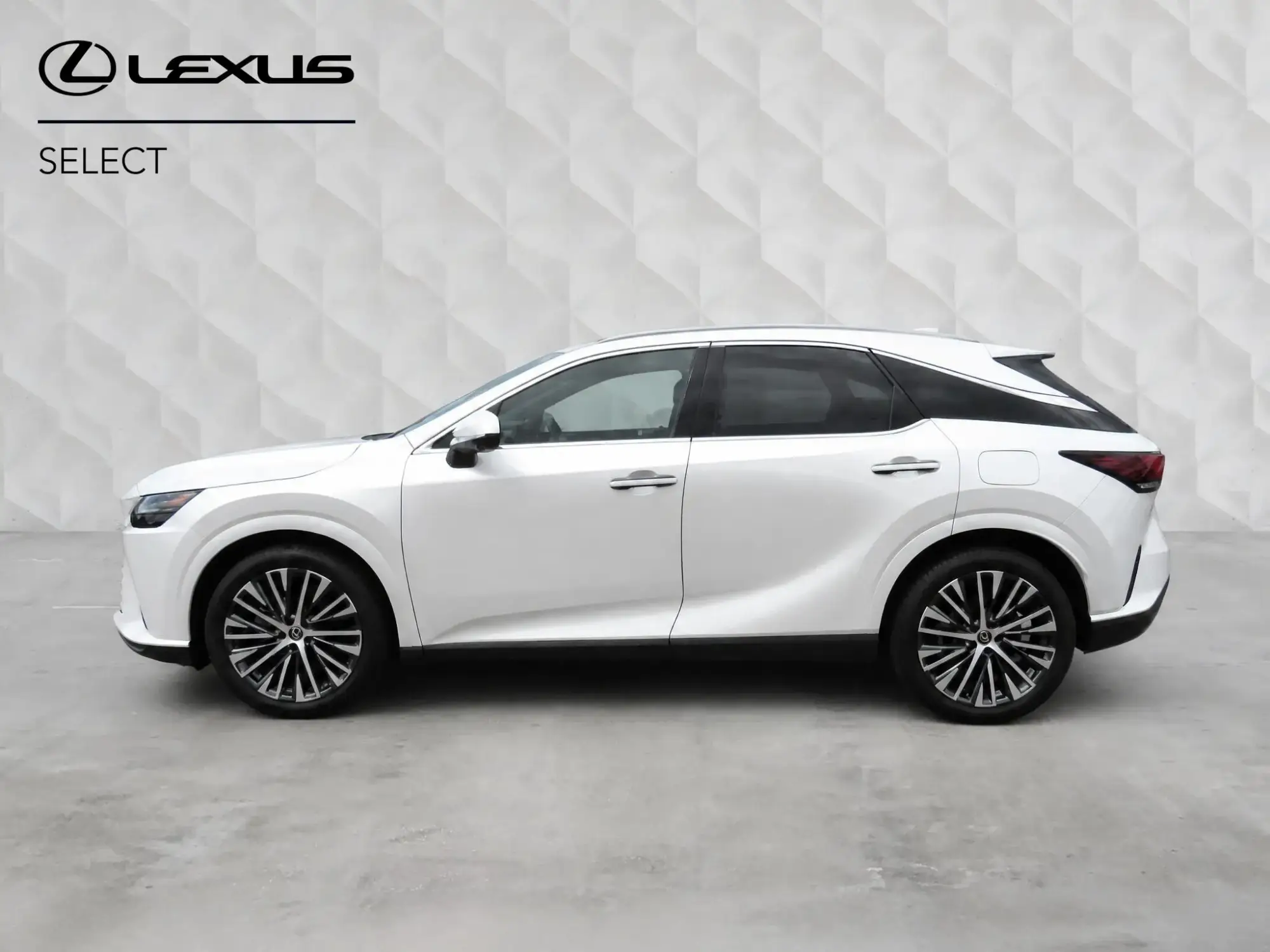 Lexus RX Plug-In Hybrid Image 6 Lexus RX Plug-In Hybrid Image 6