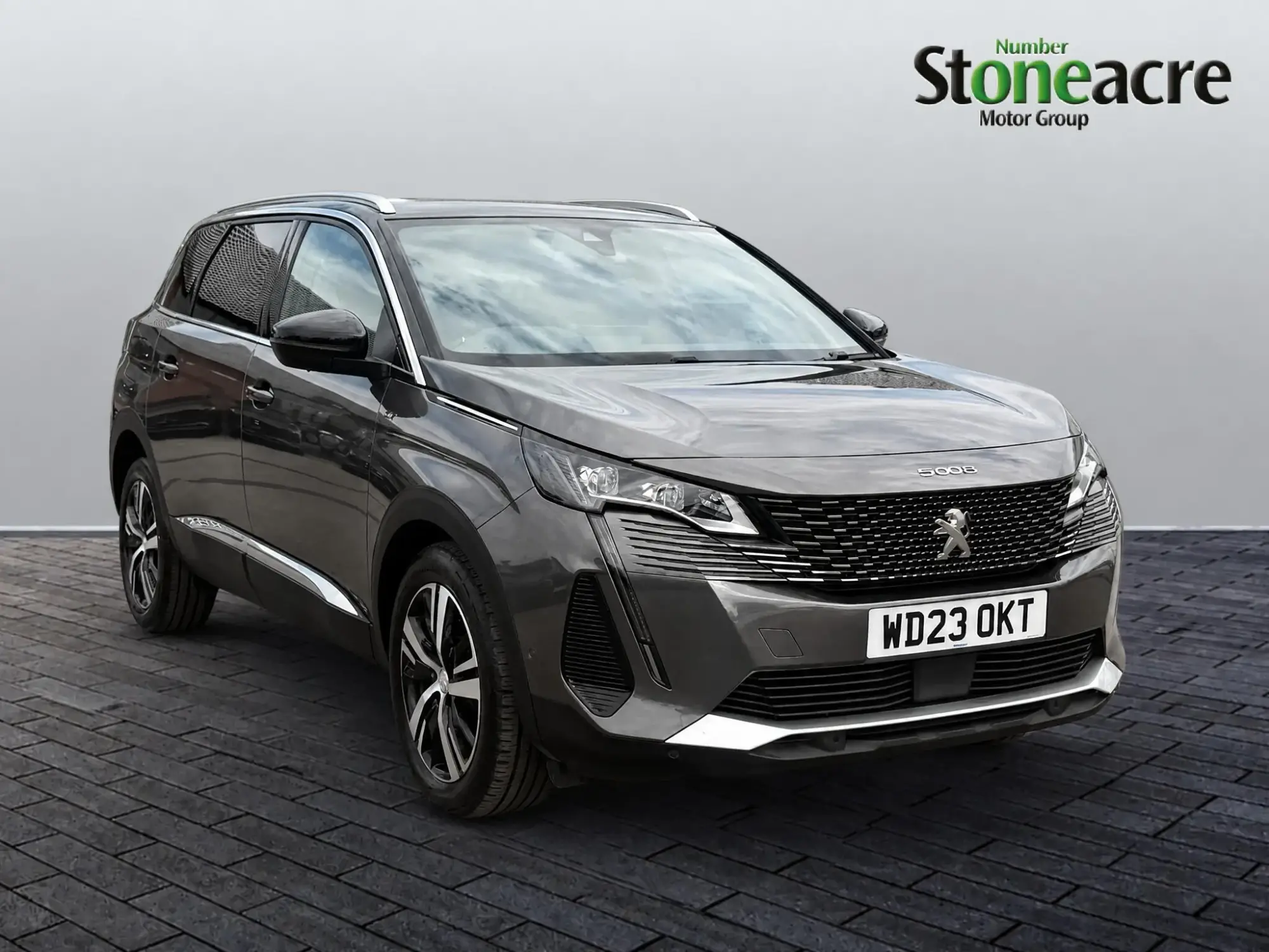 Peugeot 5008 Image 1 Peugeot 5008 Image 1
