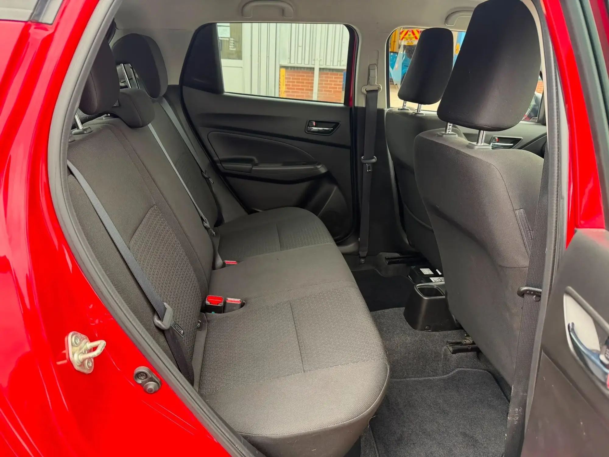 Suzuki Swift Image 8