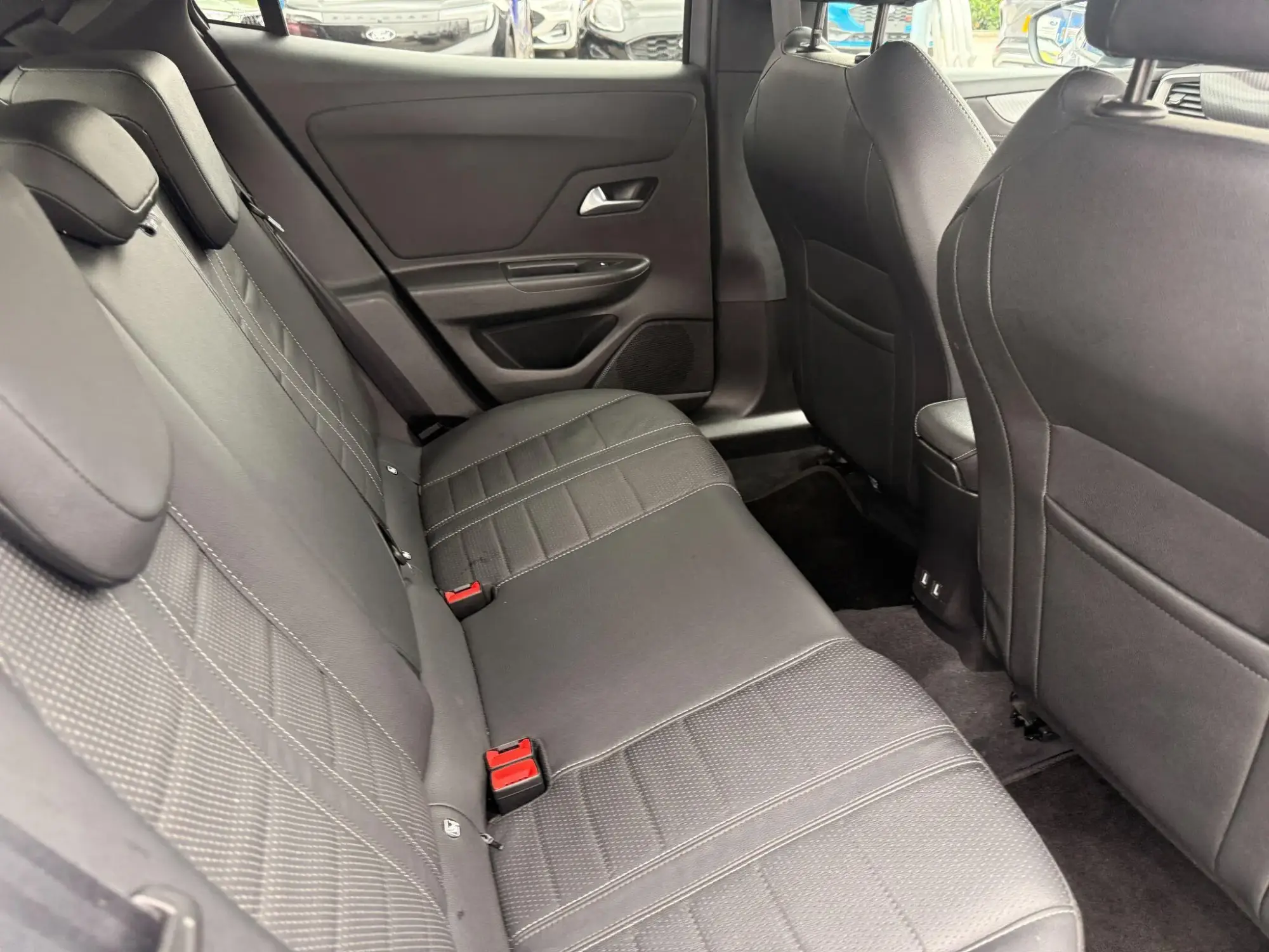 Vauxhall Mokka Electric Image 11