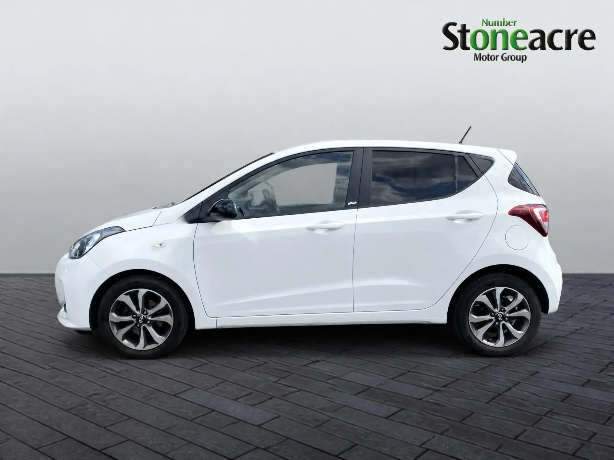 Hyundai i10 Image 5 Hyundai i10 Image 5