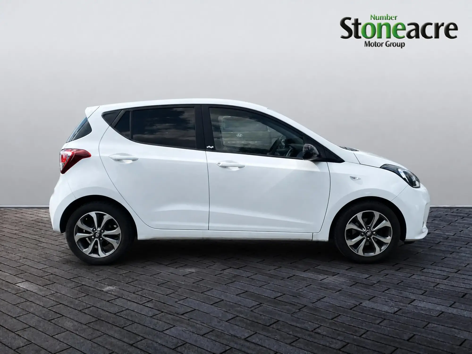 Hyundai i10 Image 7 Hyundai i10 Image 7