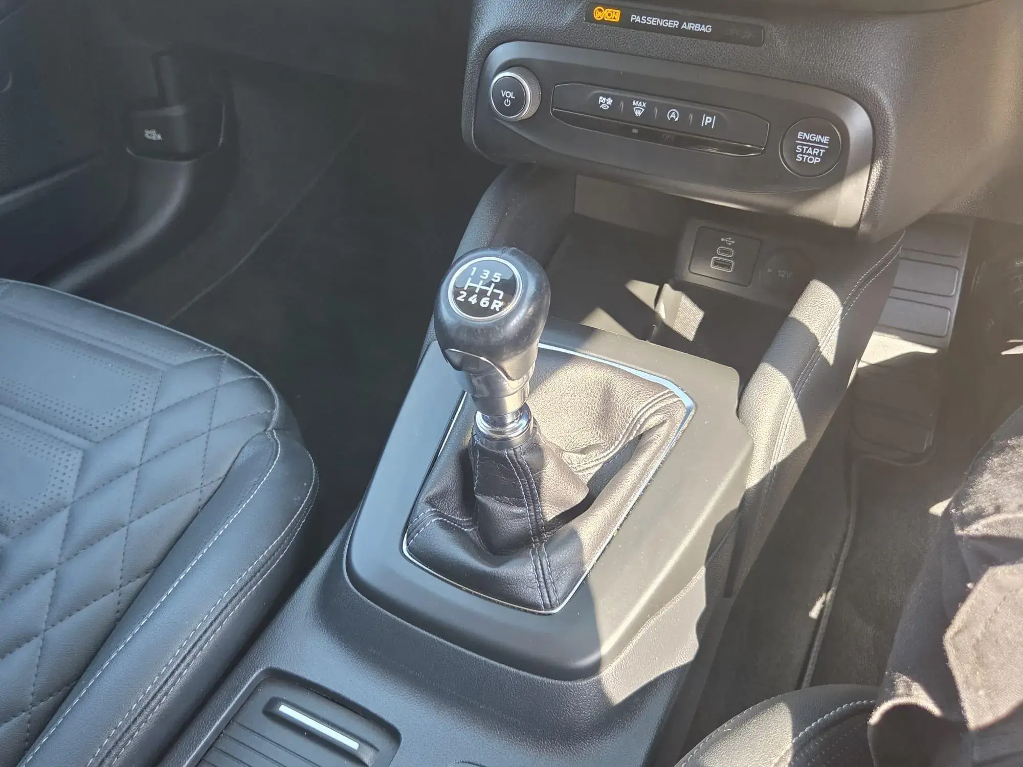 Ford Focus Image 12