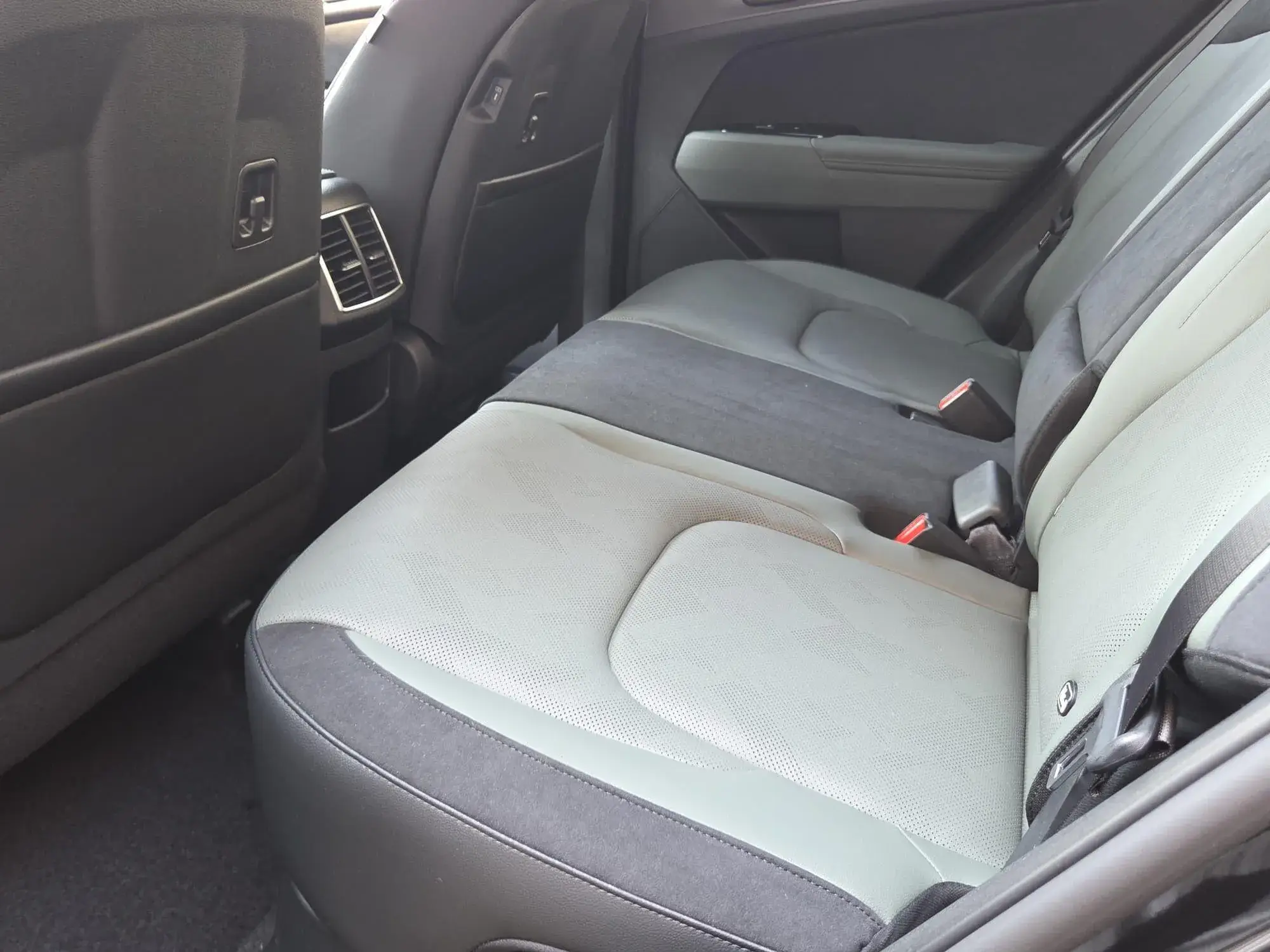 Kia Sportage Image 7 Kia Sportage Image 7